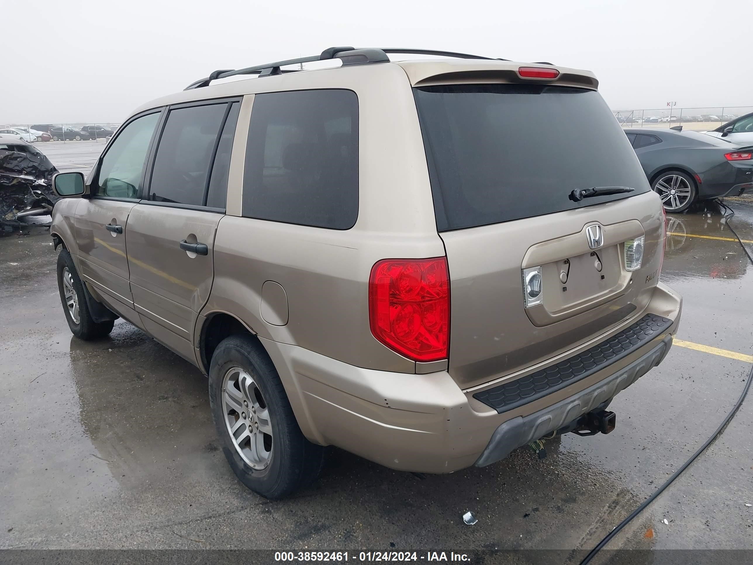 Photo 2 VIN: 2HKYF18614H607405 - HONDA PILOT 