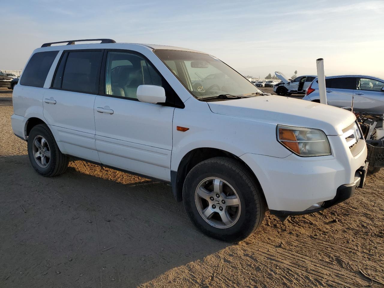 Photo 3 VIN: 2HKYF18616H565157 - HONDA PILOT 