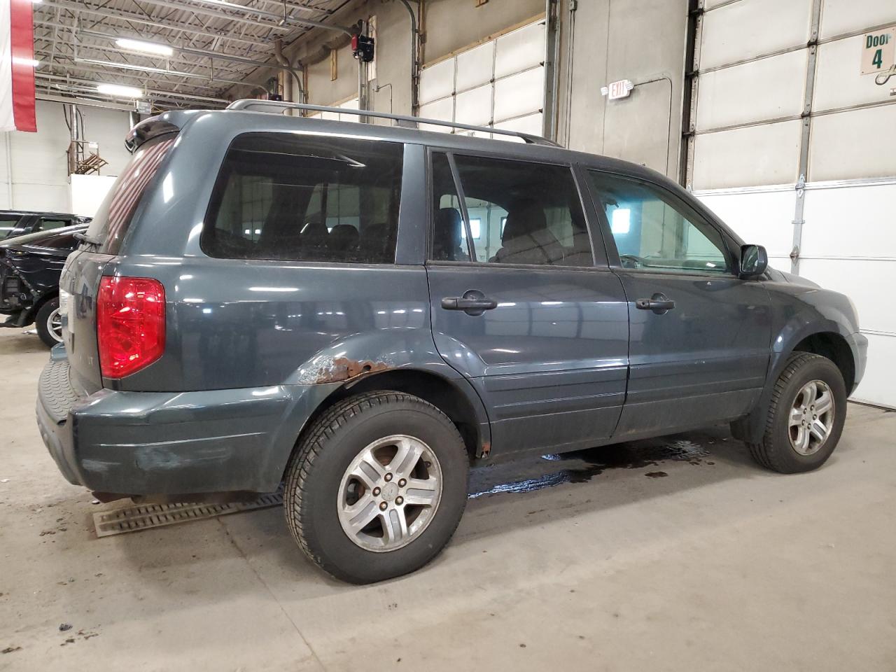 Photo 2 VIN: 2HKYF18633H591707 - HONDA PILOT 