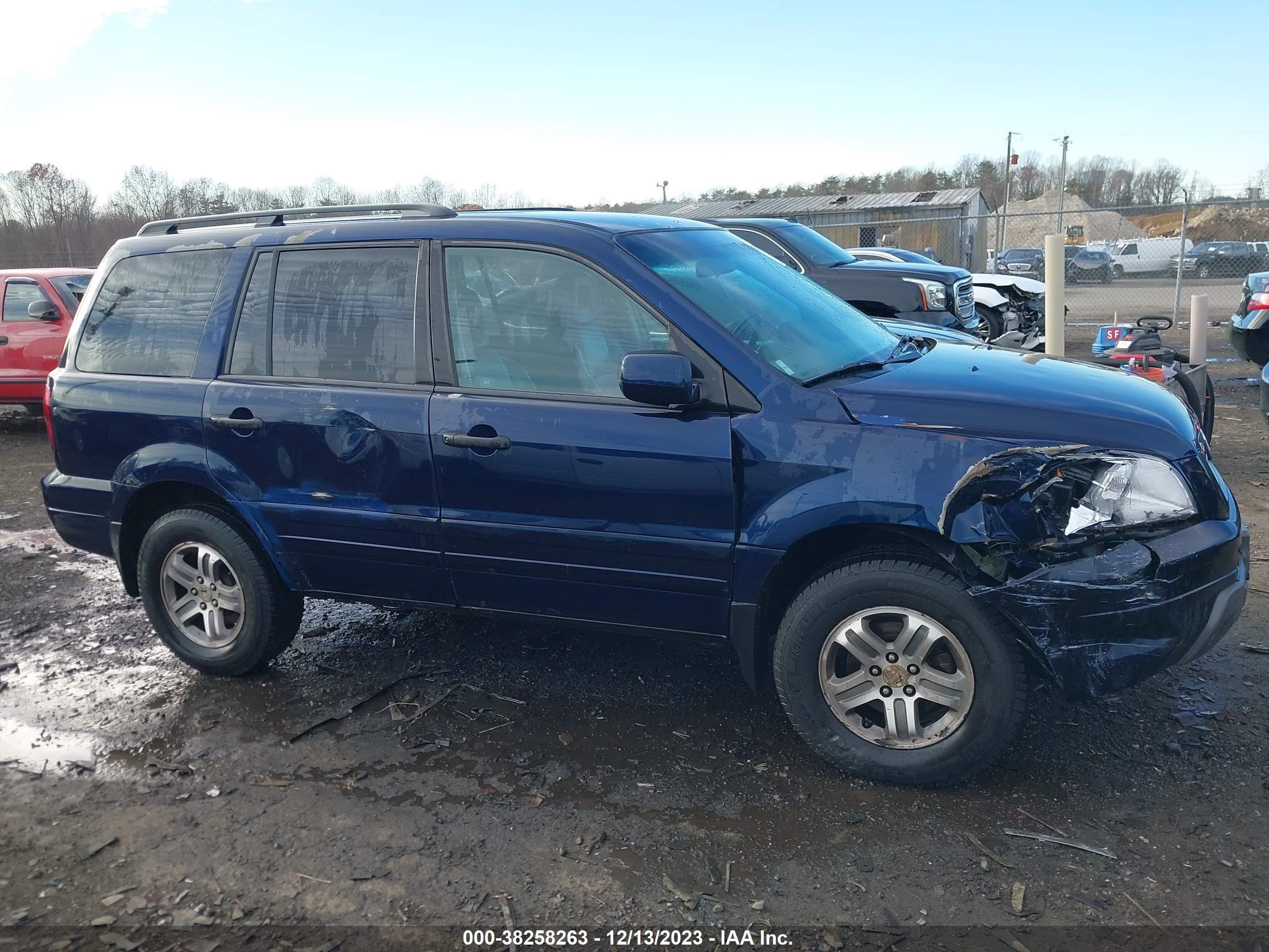 Photo 12 VIN: 2HKYF18644H555901 - HONDA PILOT 