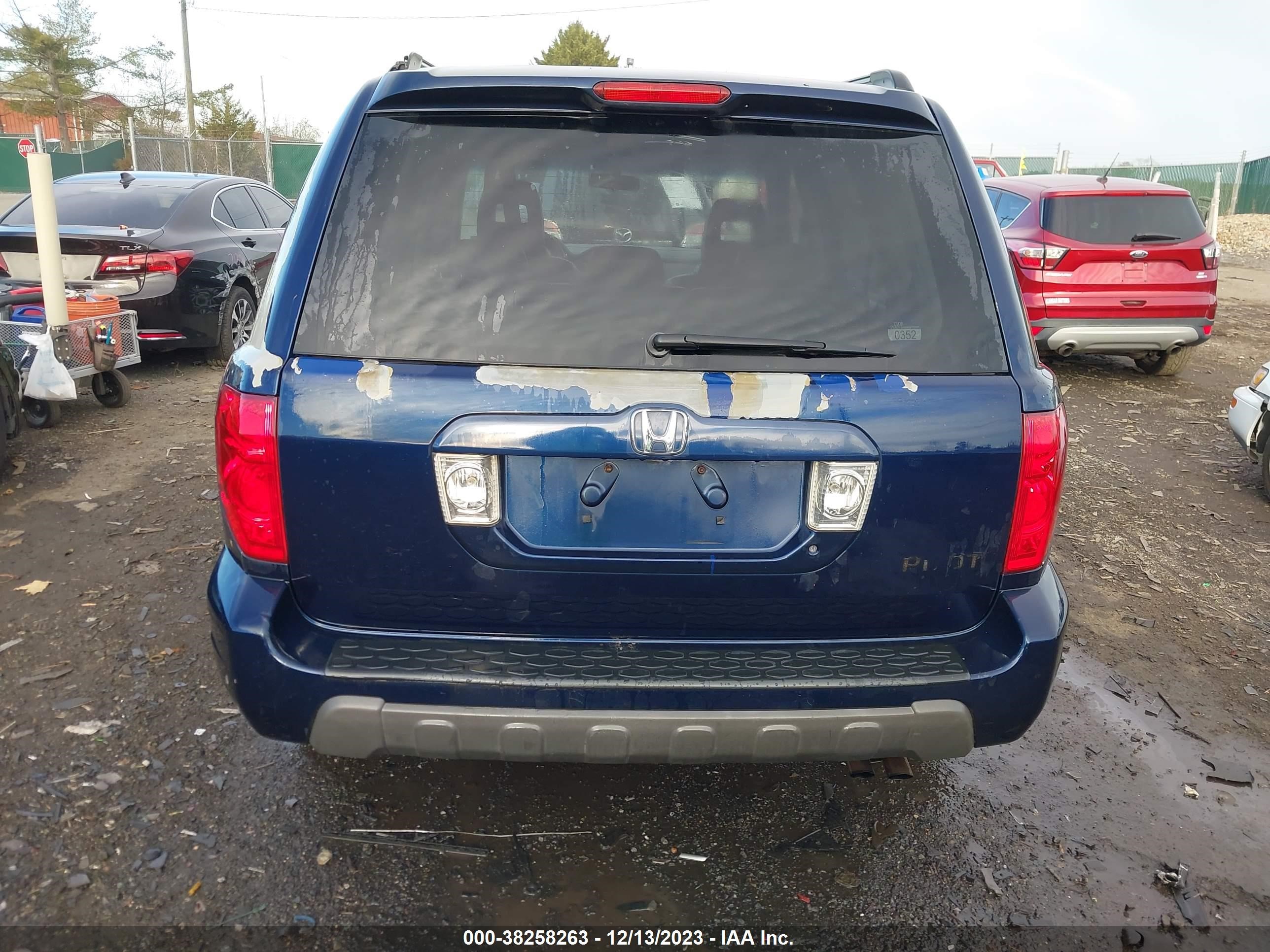 Photo 15 VIN: 2HKYF18644H555901 - HONDA PILOT 