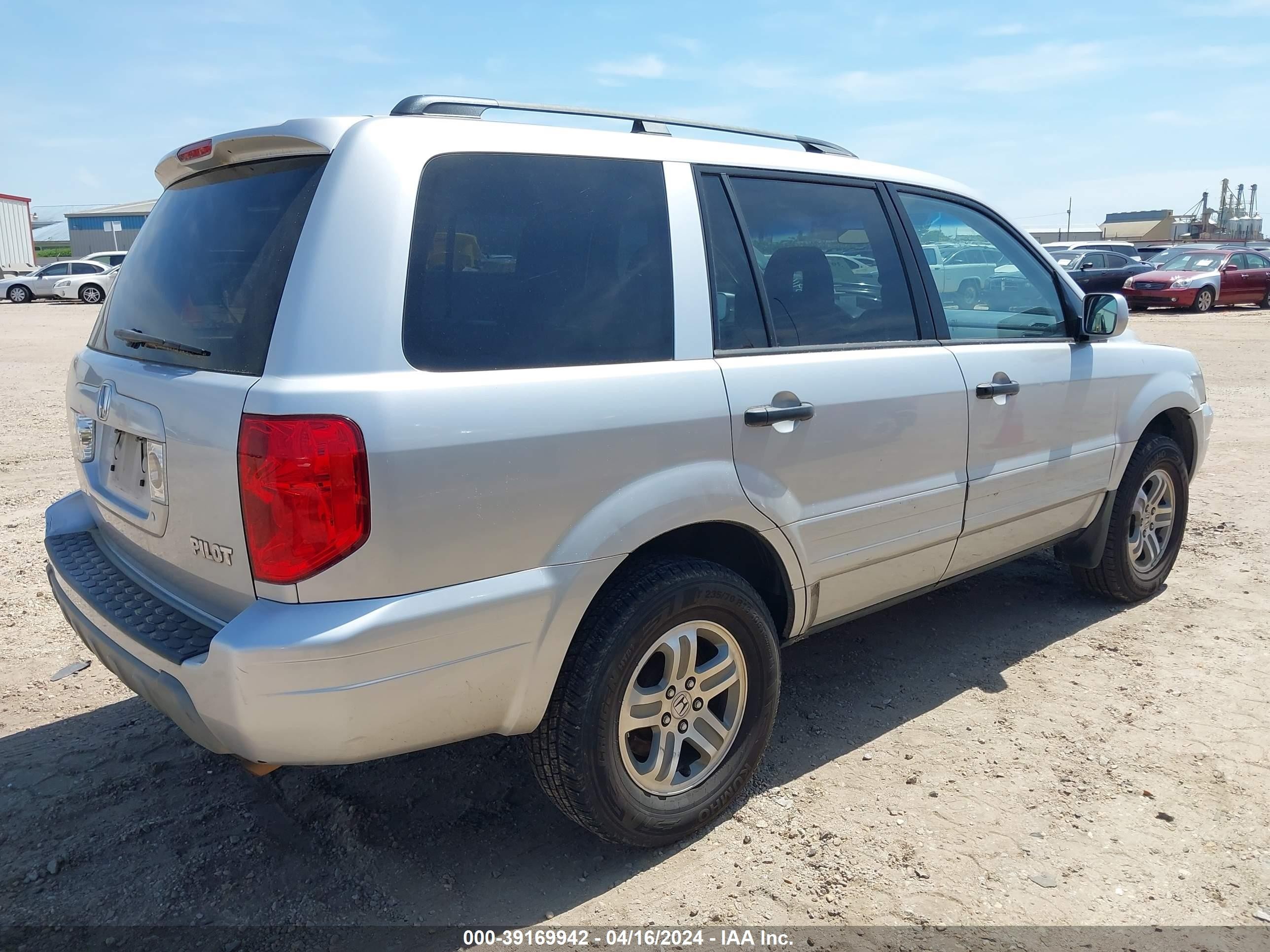 Photo 3 VIN: 2HKYF18654H608962 - HONDA PILOT 