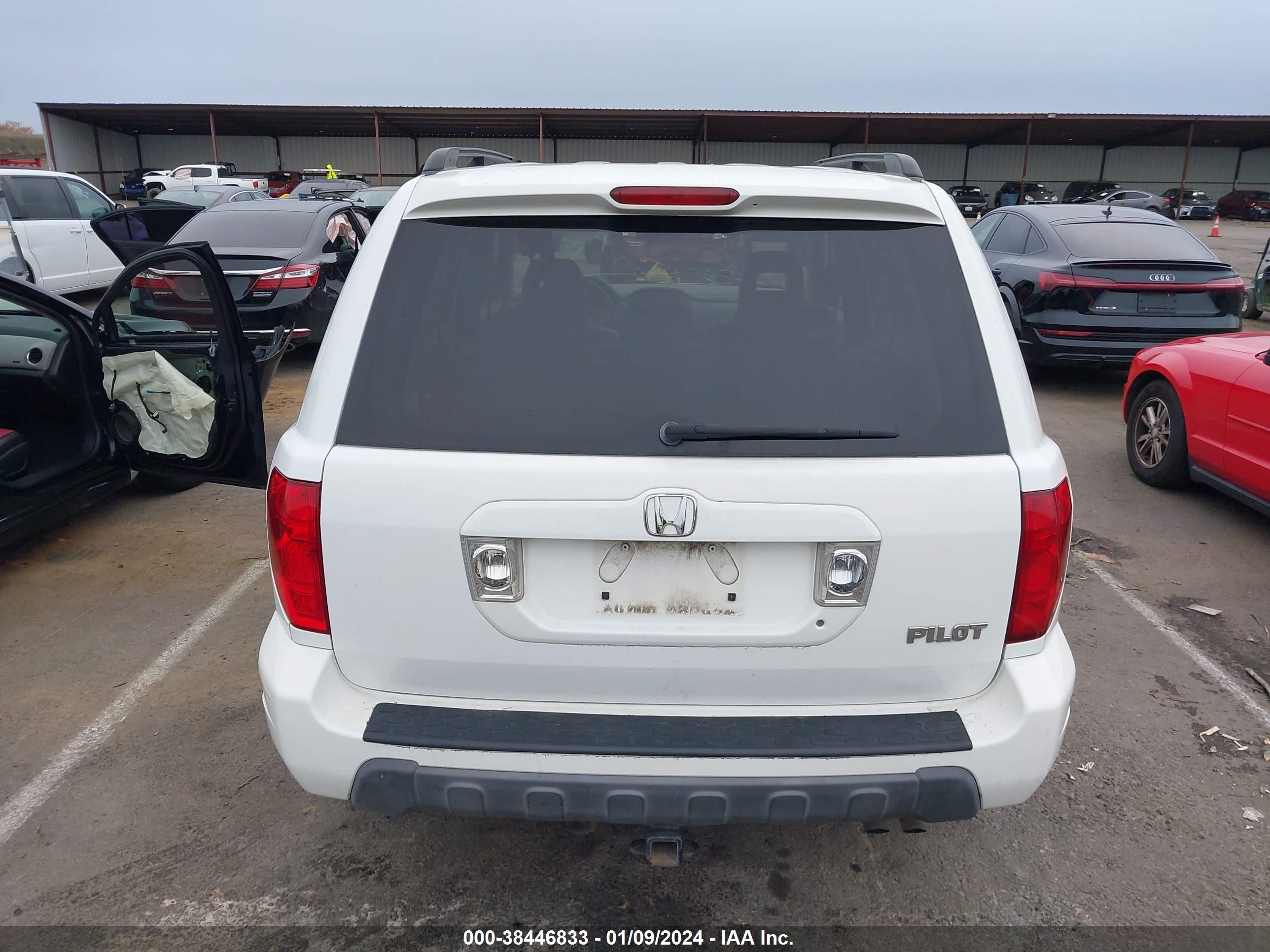 Photo 16 VIN: 2HKYF18654H615426 - HONDA PILOT 