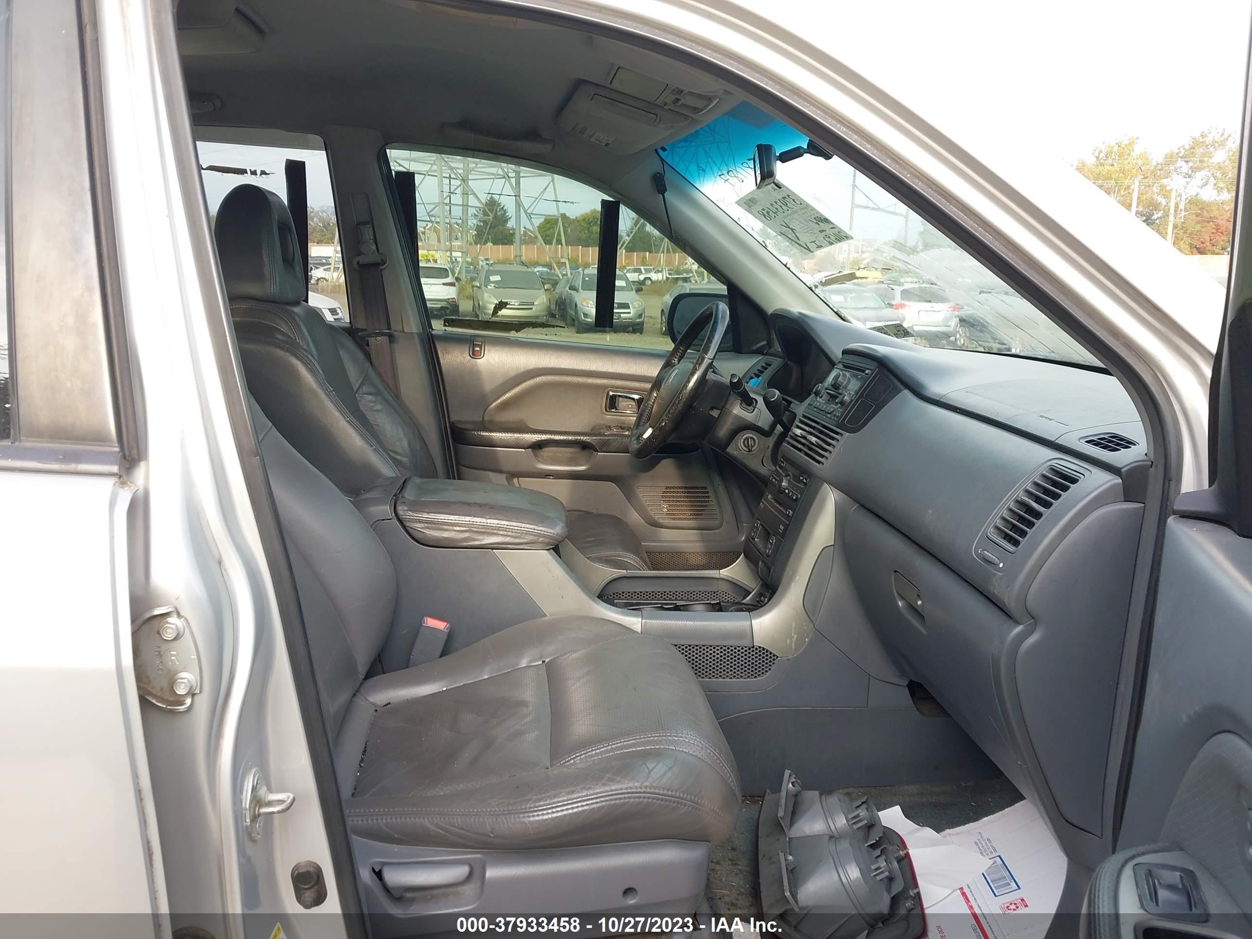 Photo 4 VIN: 2HKYF18664H581187 - HONDA PILOT 