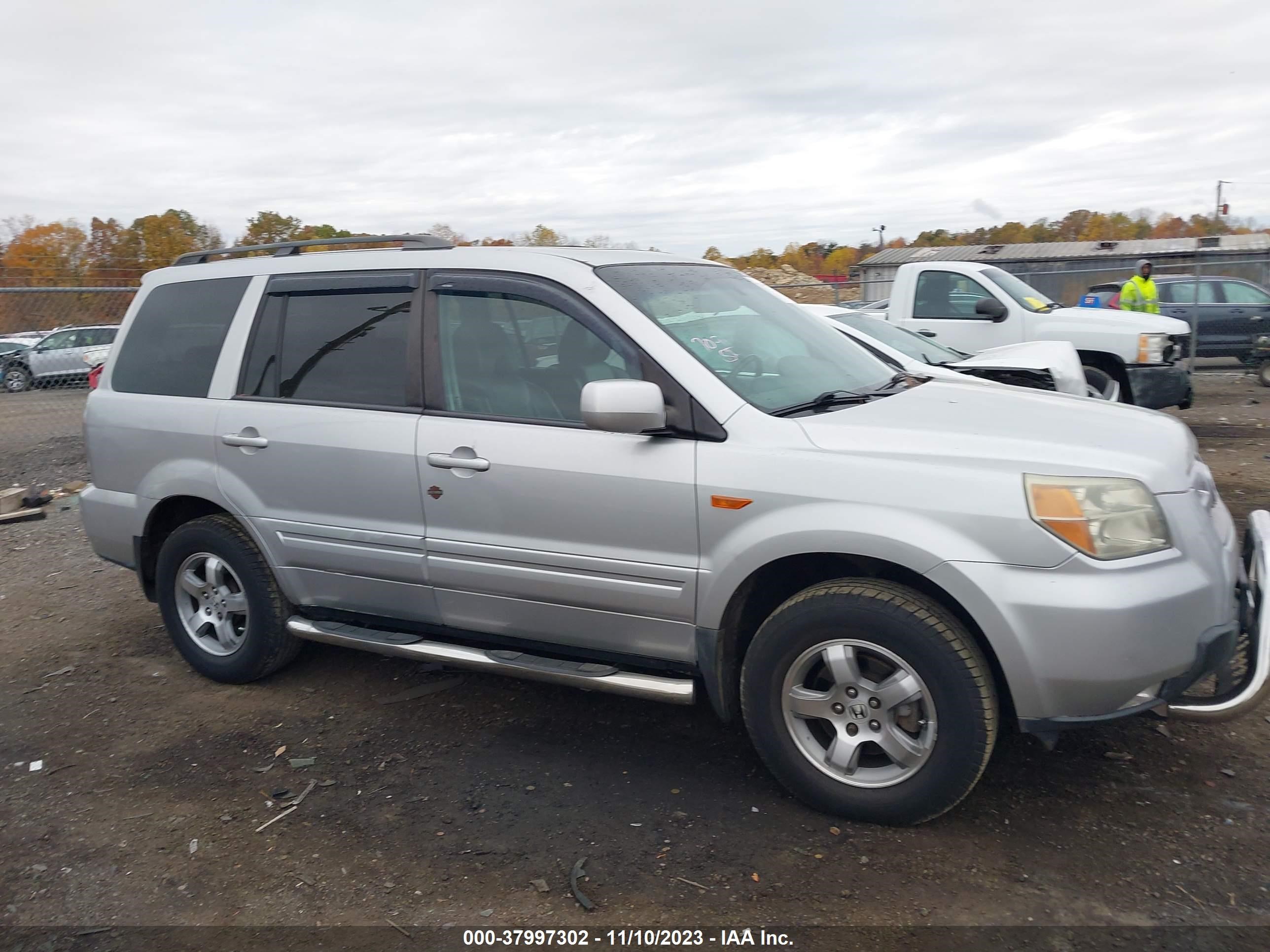 Photo 12 VIN: 2HKYF18696H505997 - HONDA PILOT 