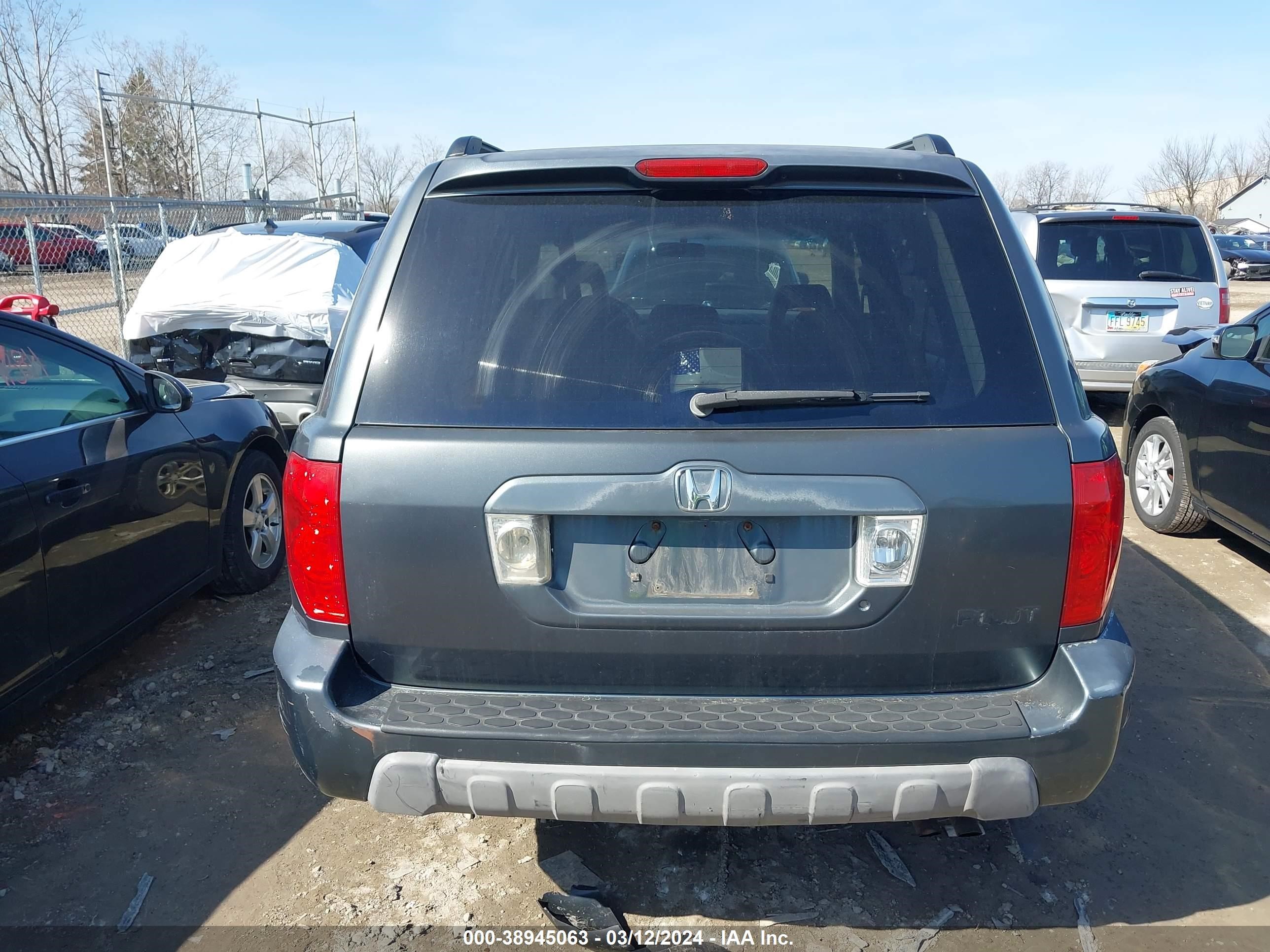 Photo 15 VIN: 2HKYF186X3H572720 - HONDA PILOT 