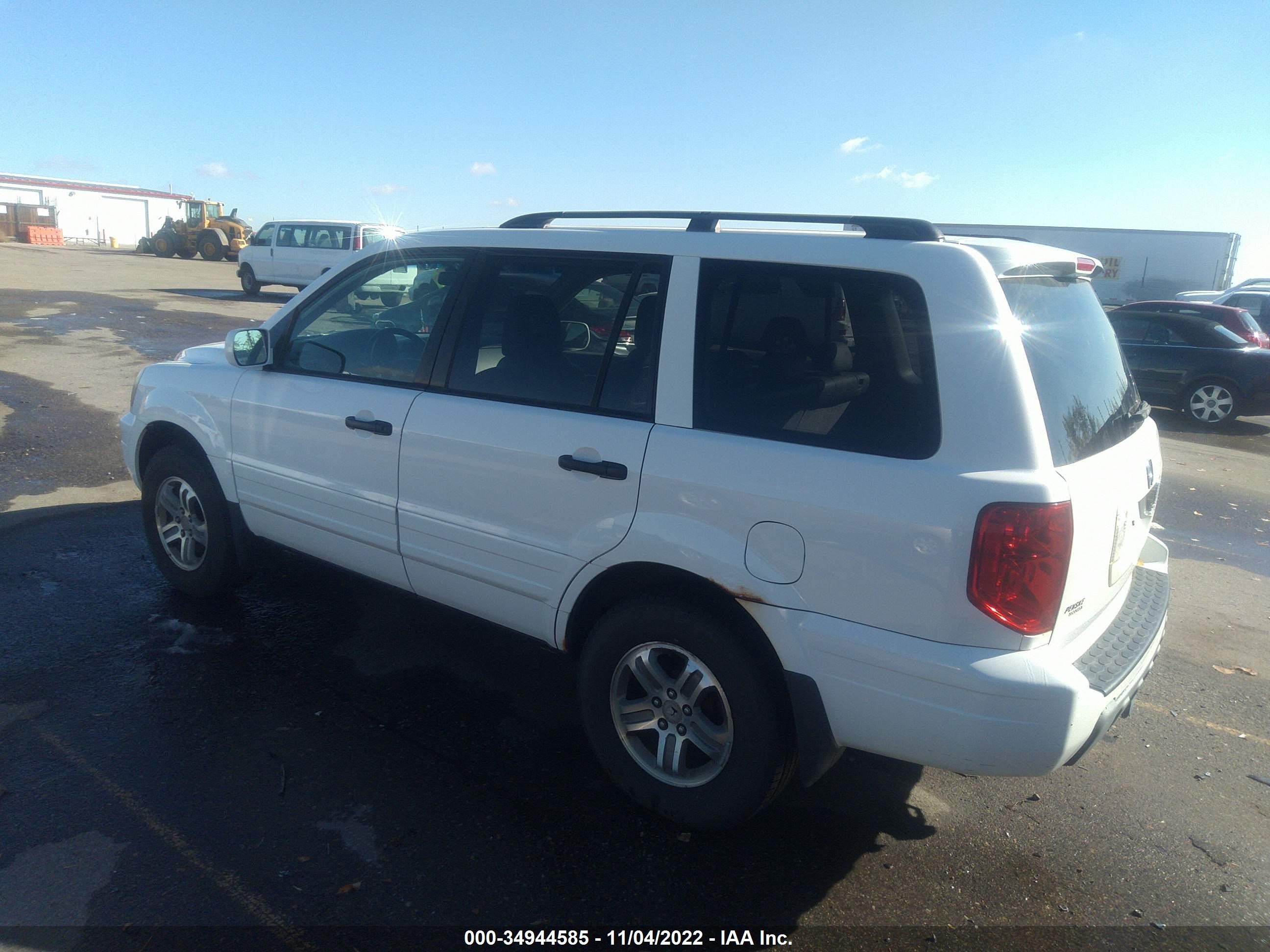 Photo 2 VIN: 2HKYF186X3H619857 - HONDA PILOT 