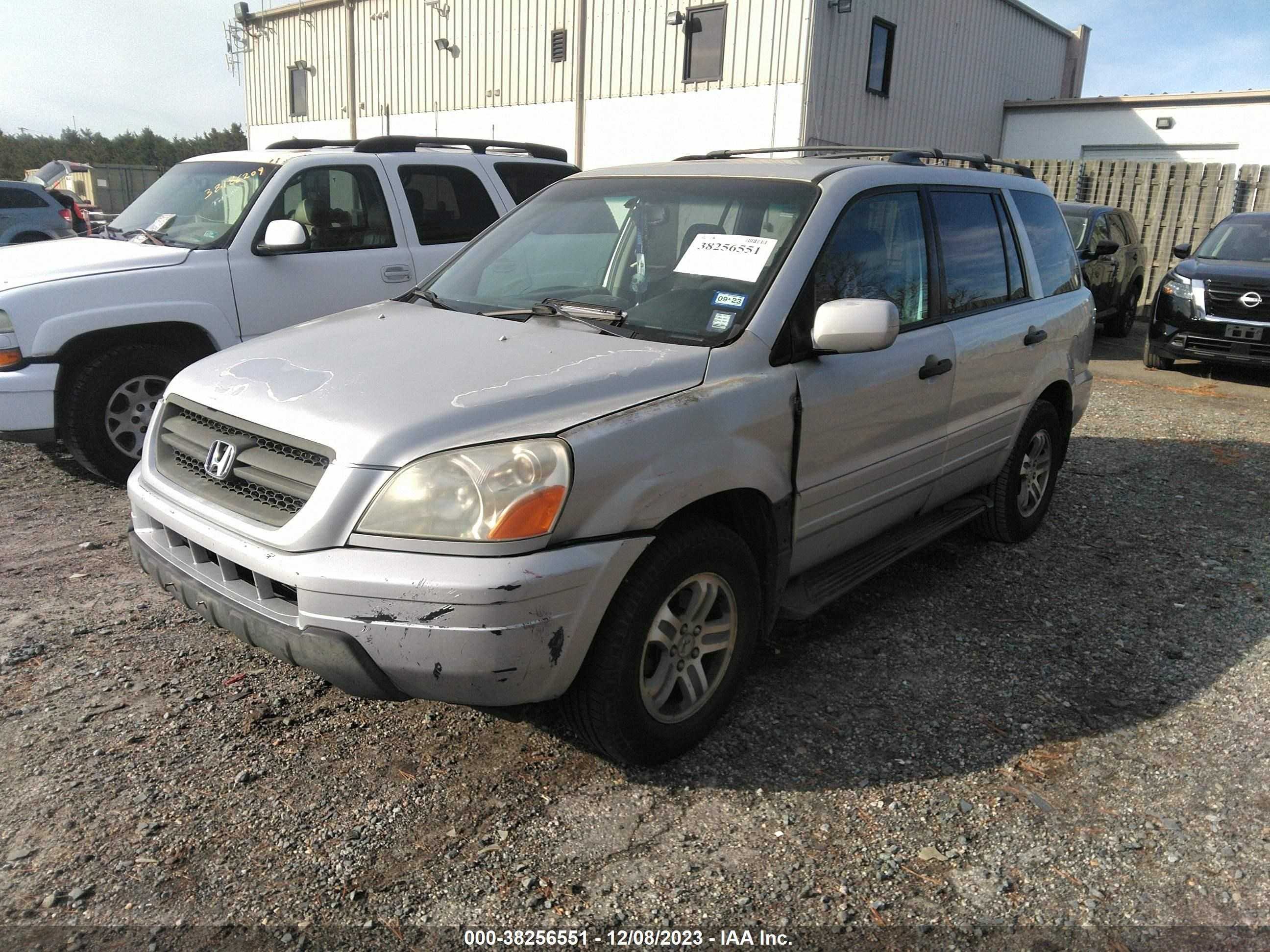 Photo 1 VIN: 2HKYF186X4H593858 - HONDA PILOT 