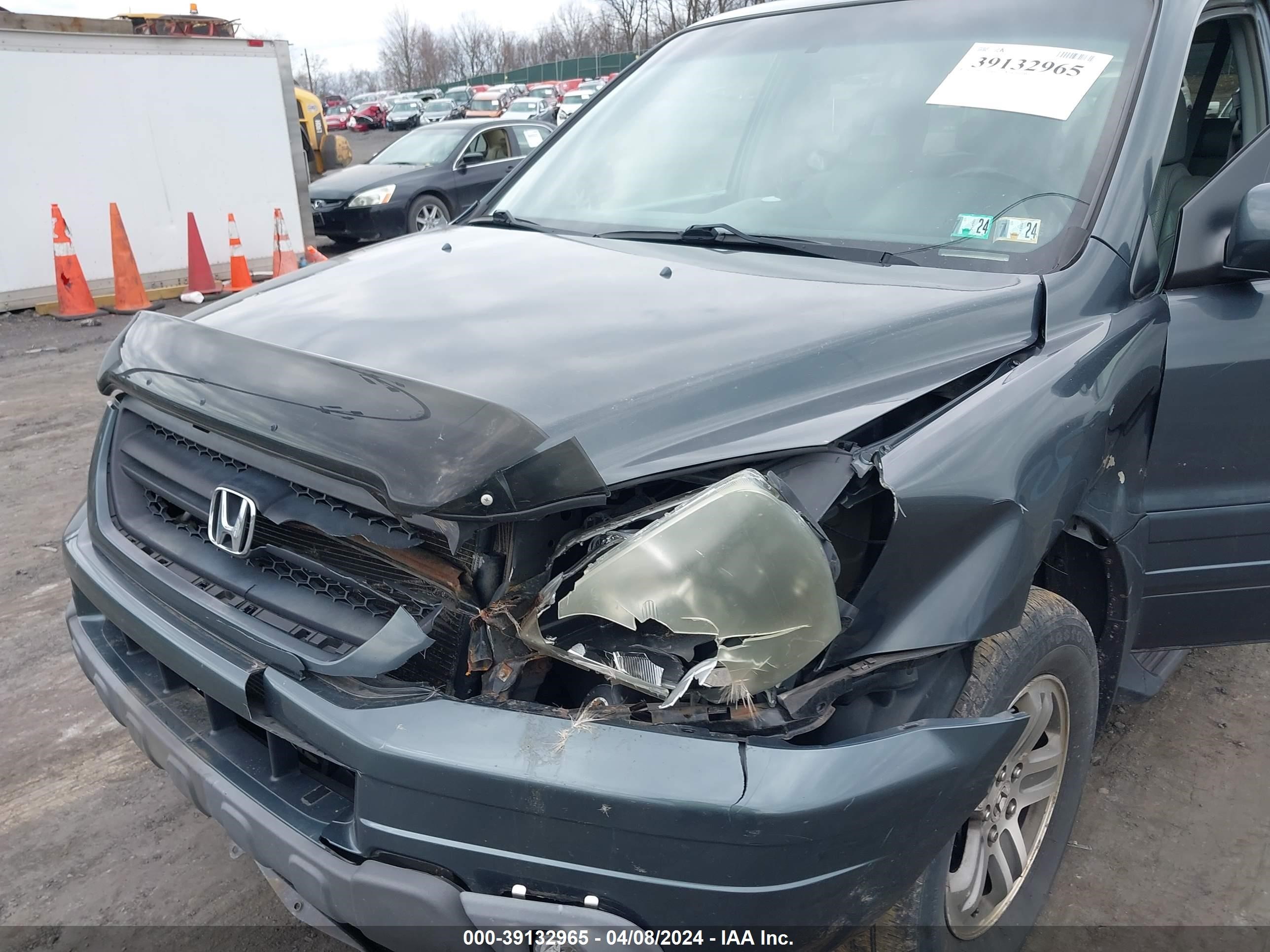 Photo 5 VIN: 2HKYF18724H540340 - HONDA PILOT 