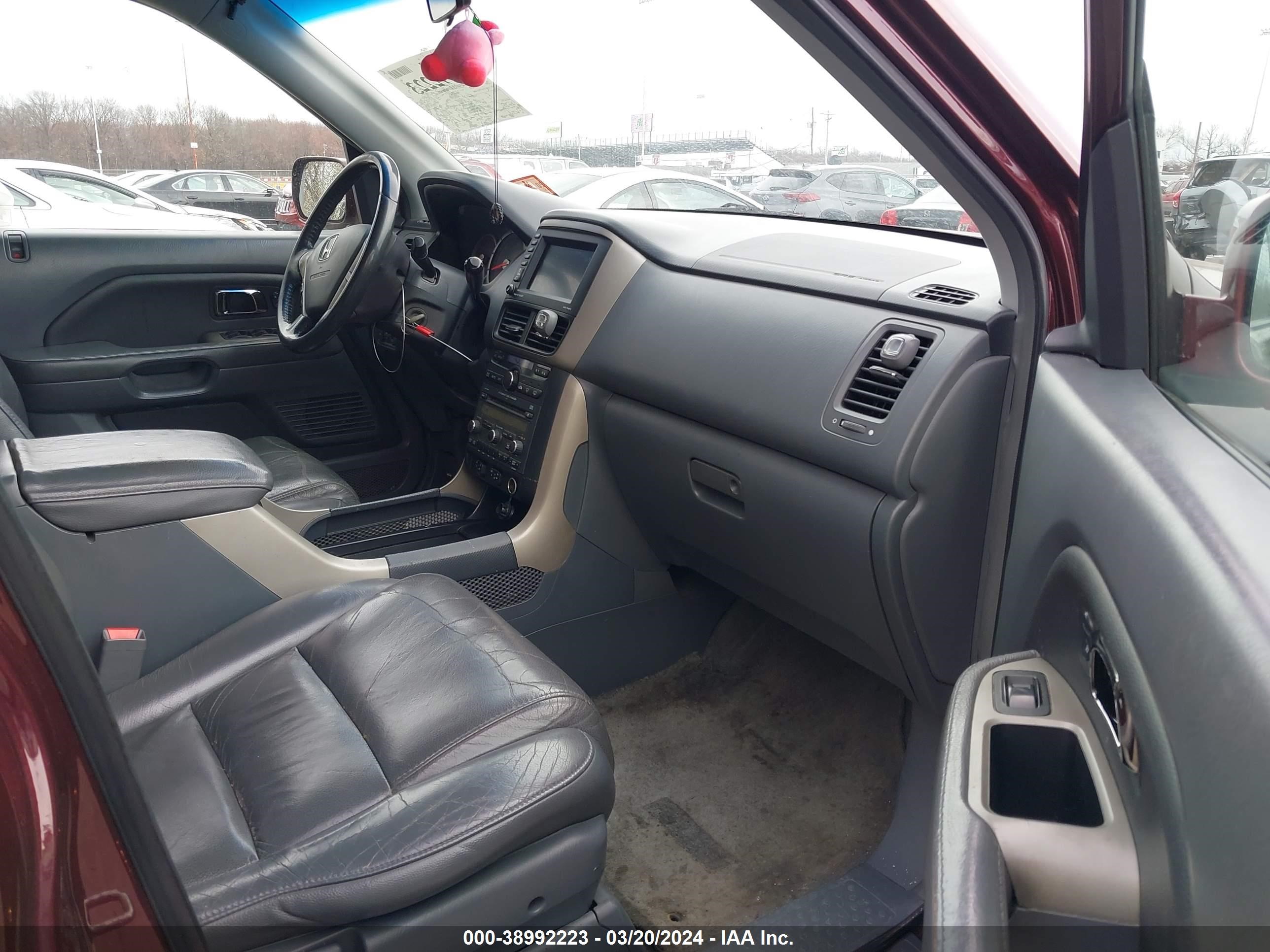 Photo 4 VIN: 2HKYF18737H534888 - HONDA PILOT 