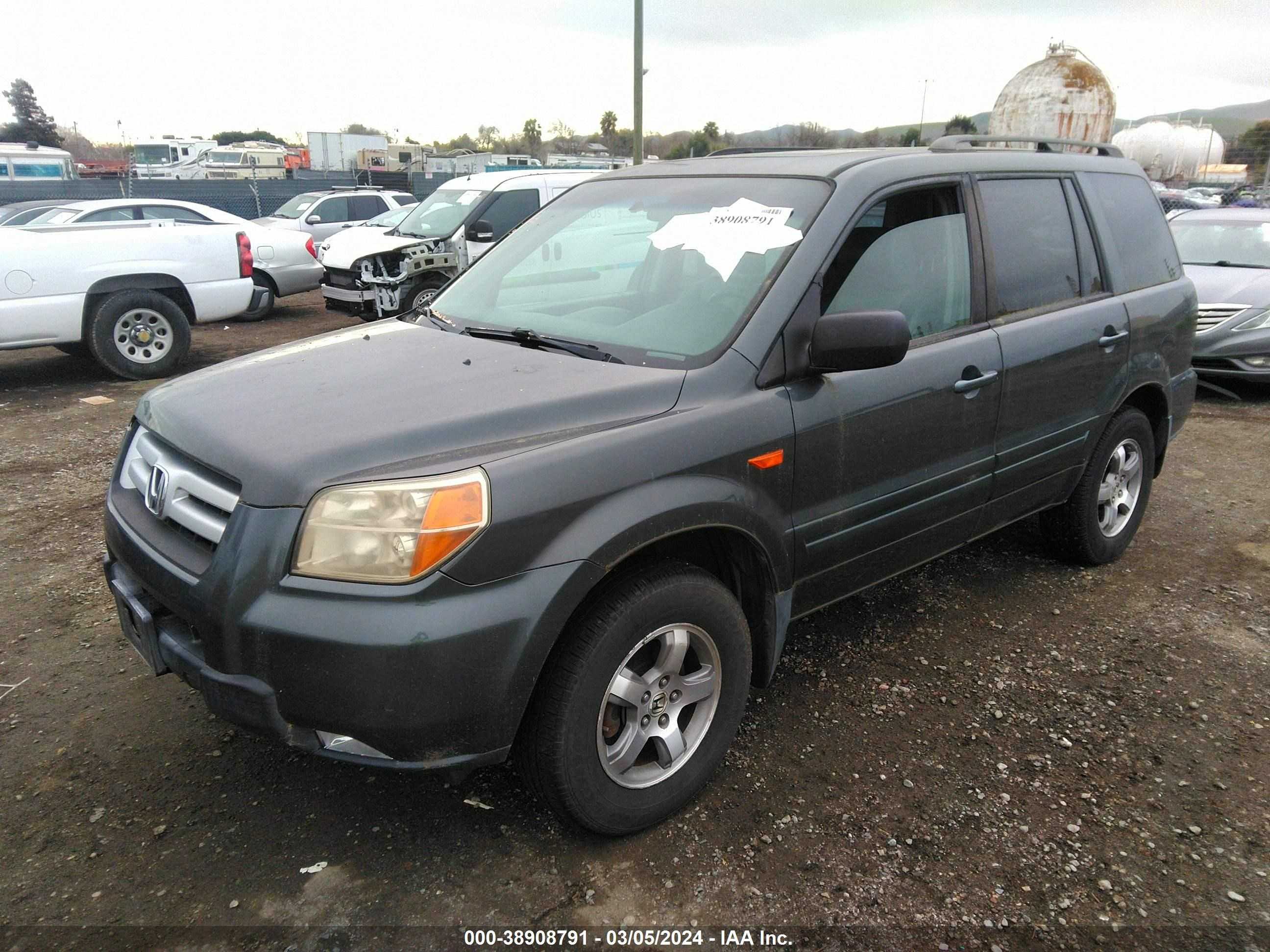 Photo 1 VIN: 2HKYF18756H532381 - HONDA PILOT 