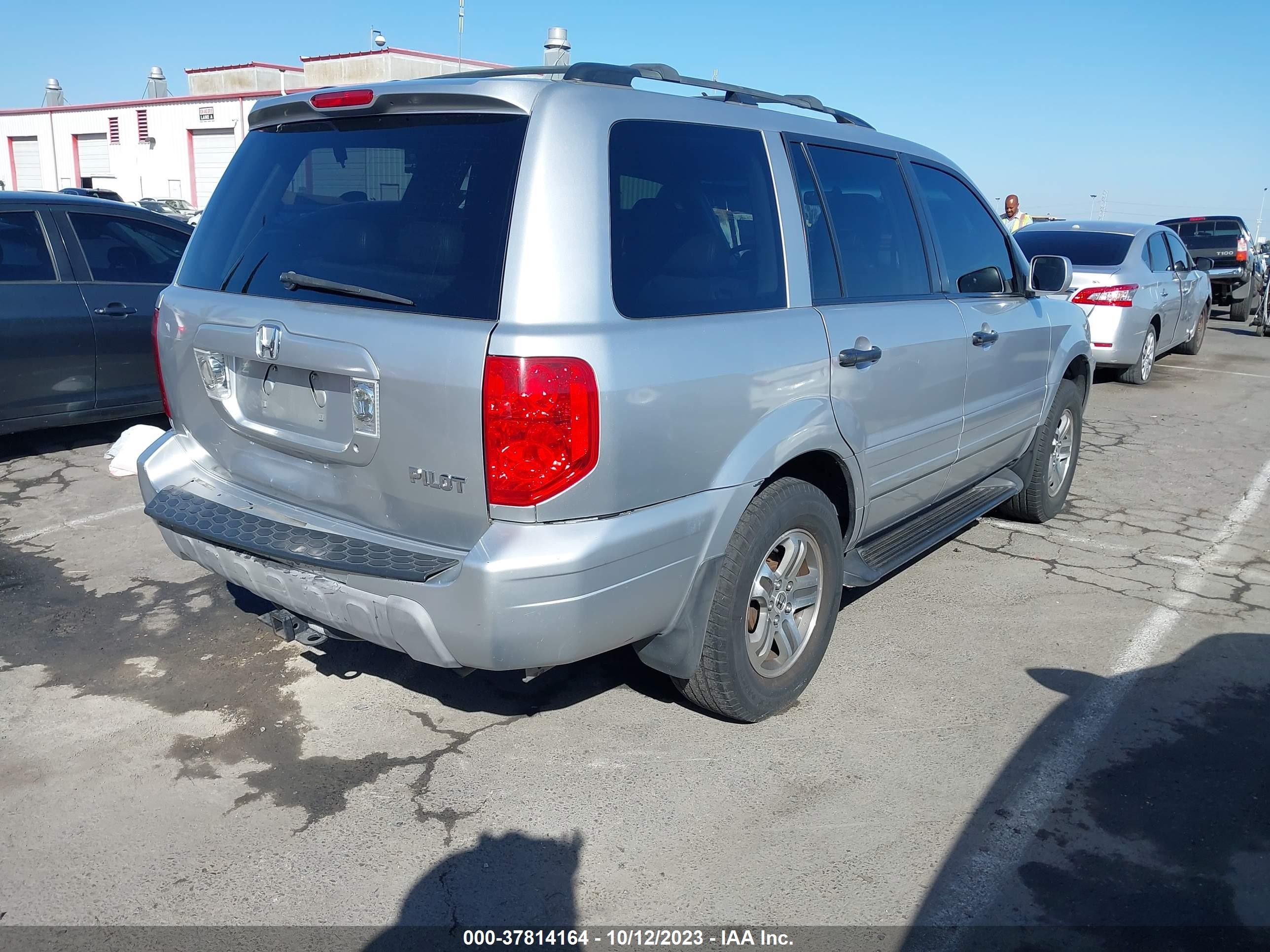 Photo 3 VIN: 2HKYF18764H548022 - HONDA PILOT 