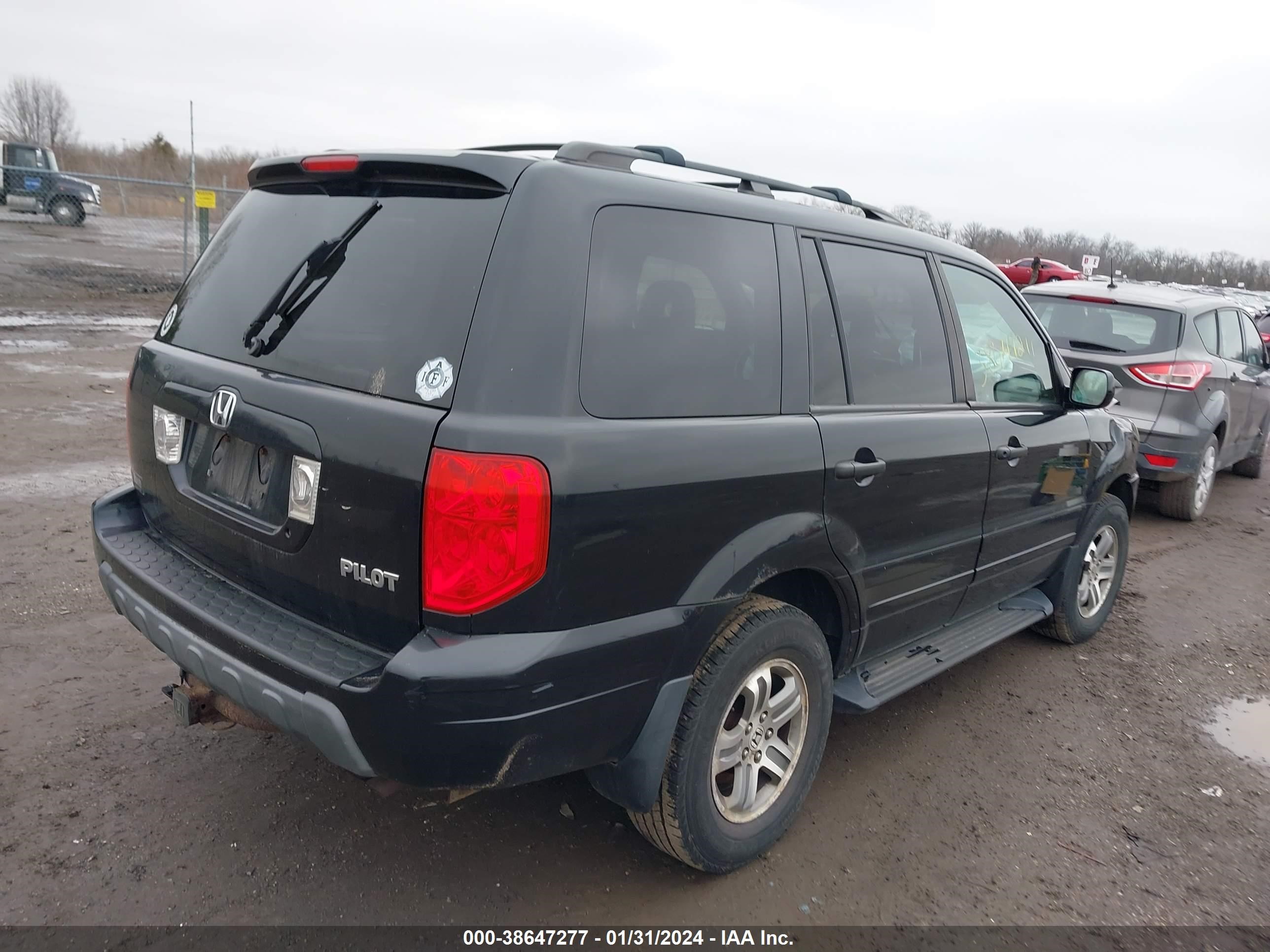 Photo 3 VIN: 2HKYF18764H576189 - HONDA PILOT 