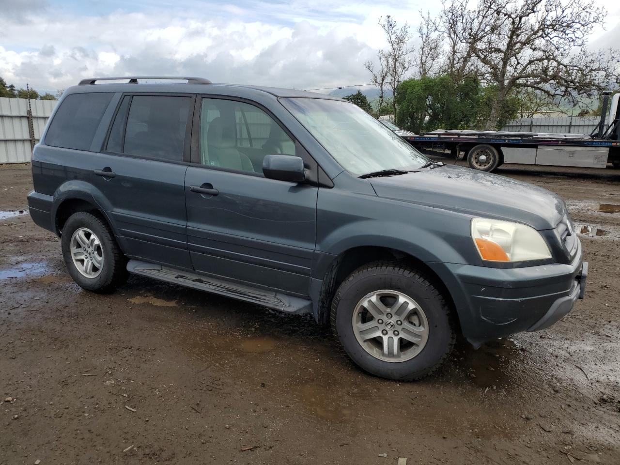 Photo 3 VIN: 2HKYF18773H604368 - HONDA PILOT 