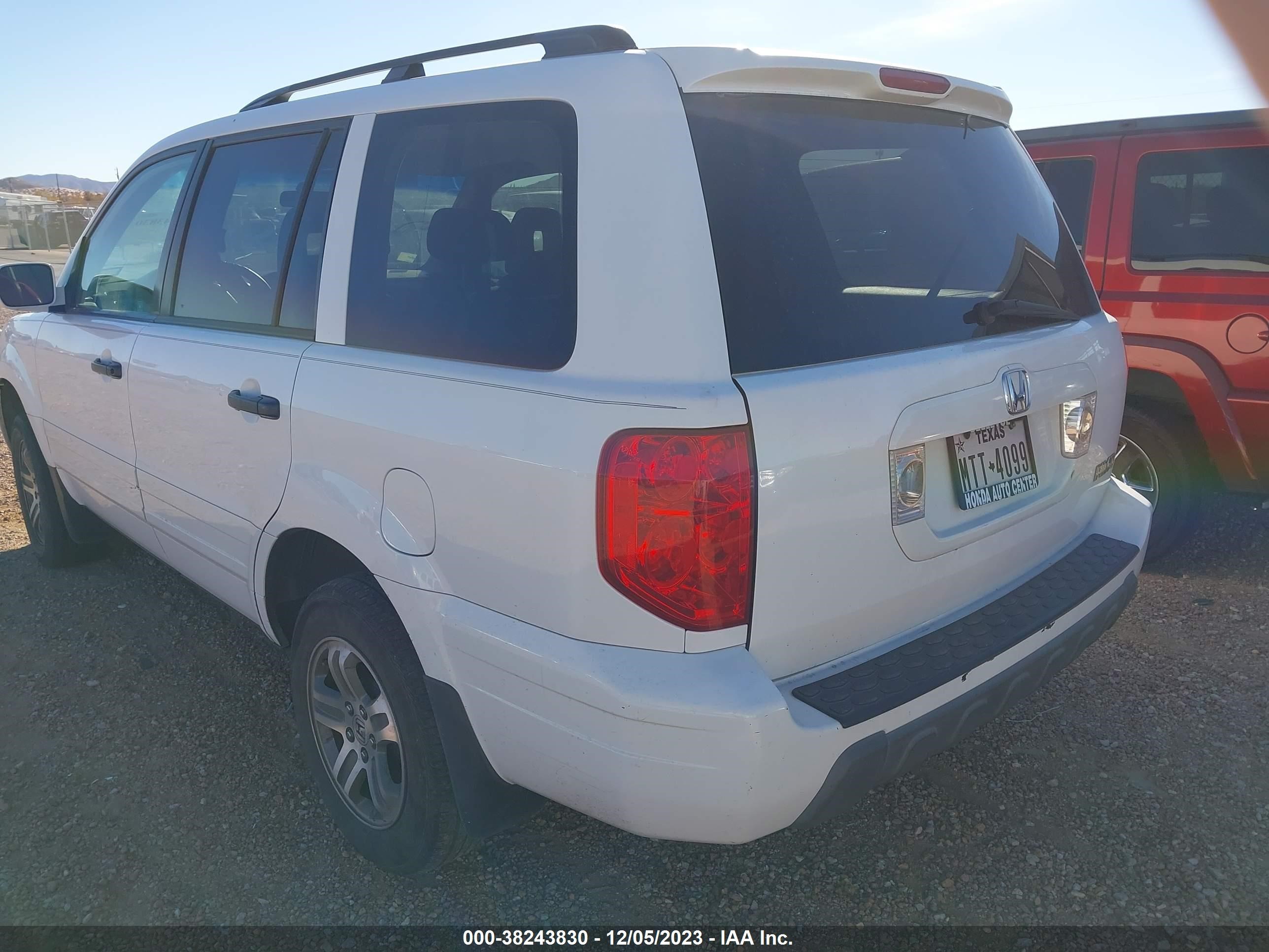 Photo 2 VIN: 2HKYF18784H525535 - HONDA PILOT 