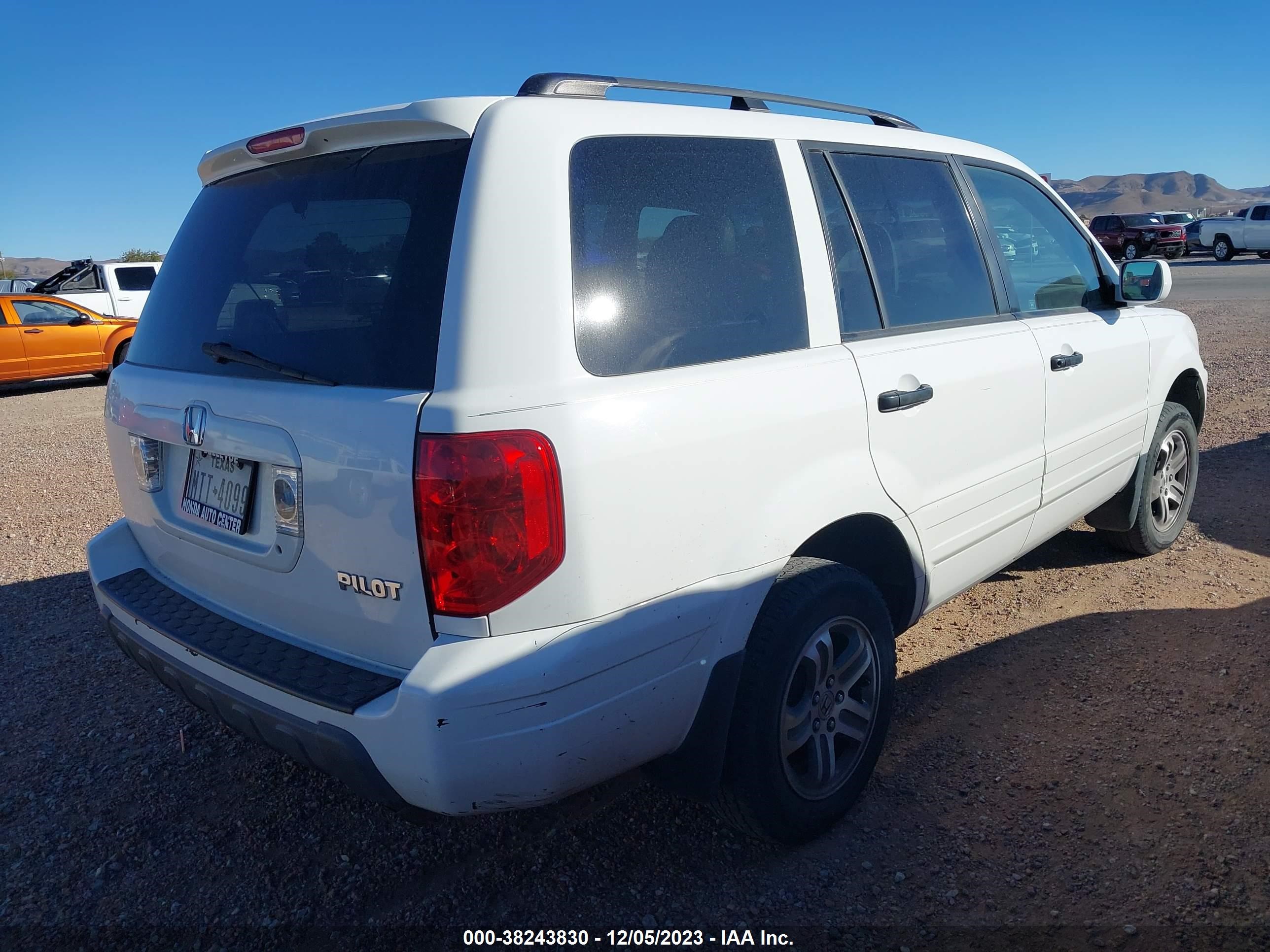 Photo 3 VIN: 2HKYF18784H525535 - HONDA PILOT 