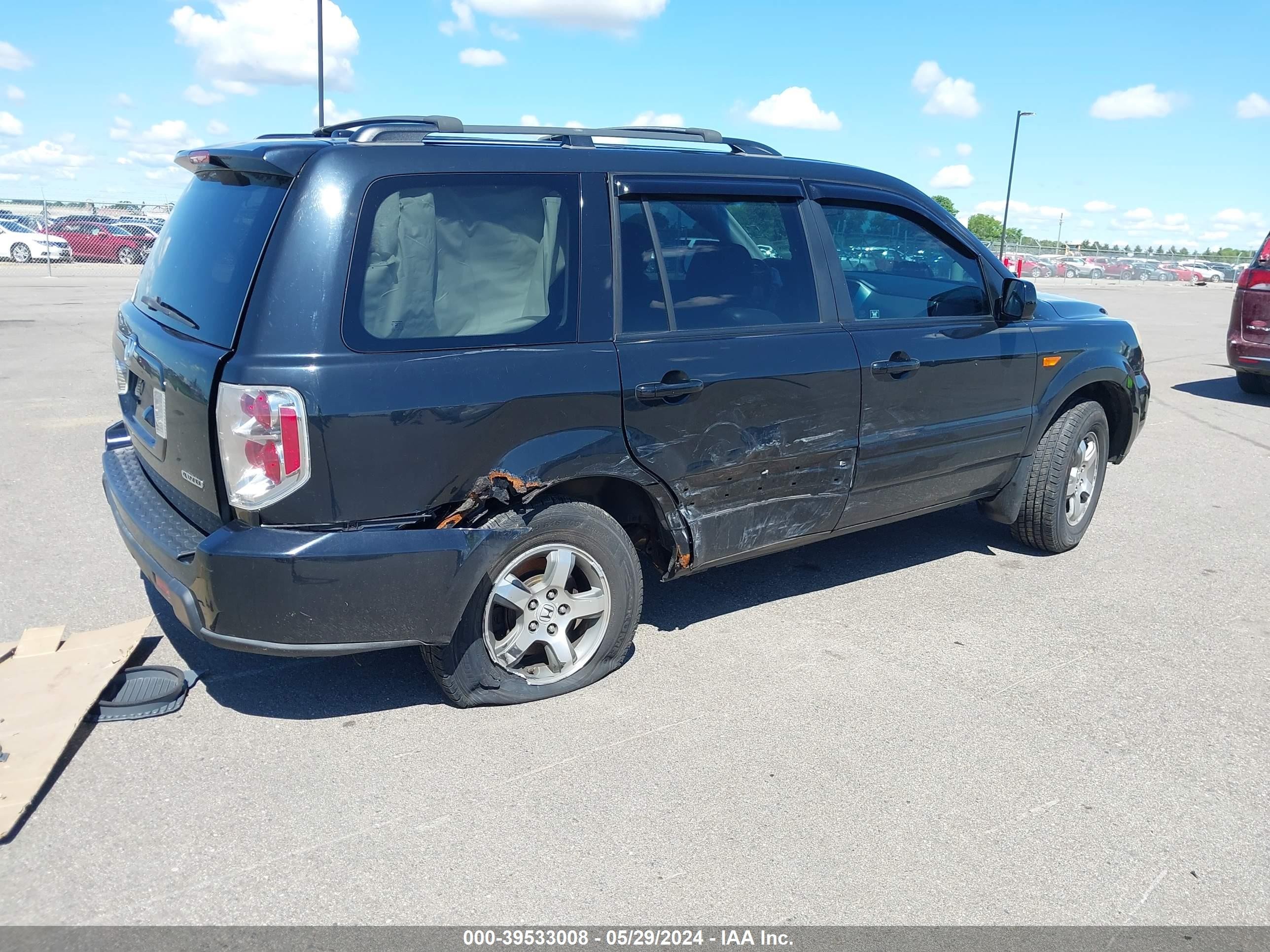 Photo 3 VIN: 2HKYF187X6H558409 - HONDA PILOT 