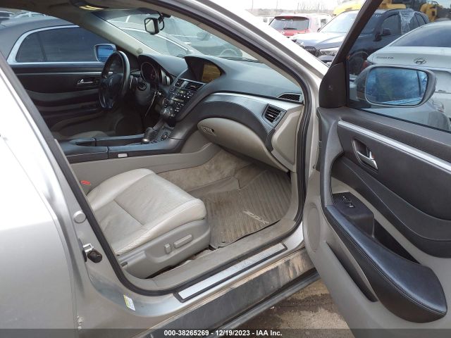 Photo 4 VIN: 2HNYB1H62AH500132 - ACURA ZDX 