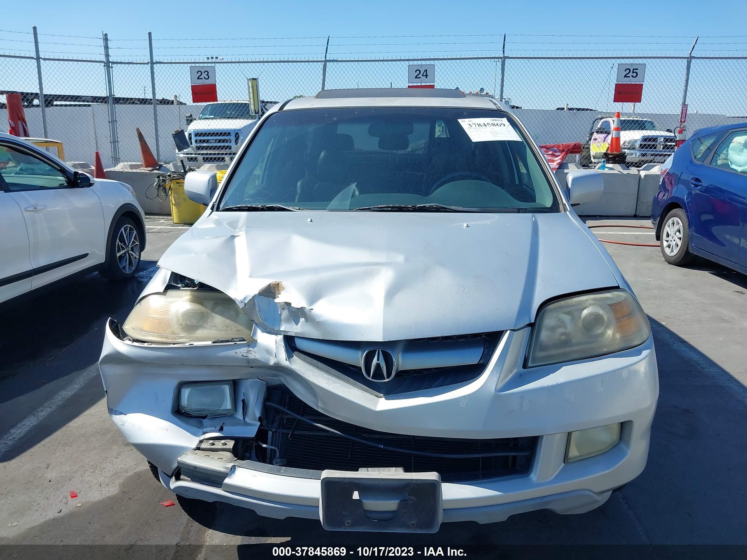 Photo 11 VIN: 2HNYD18244H560781 - ACURA MDX 