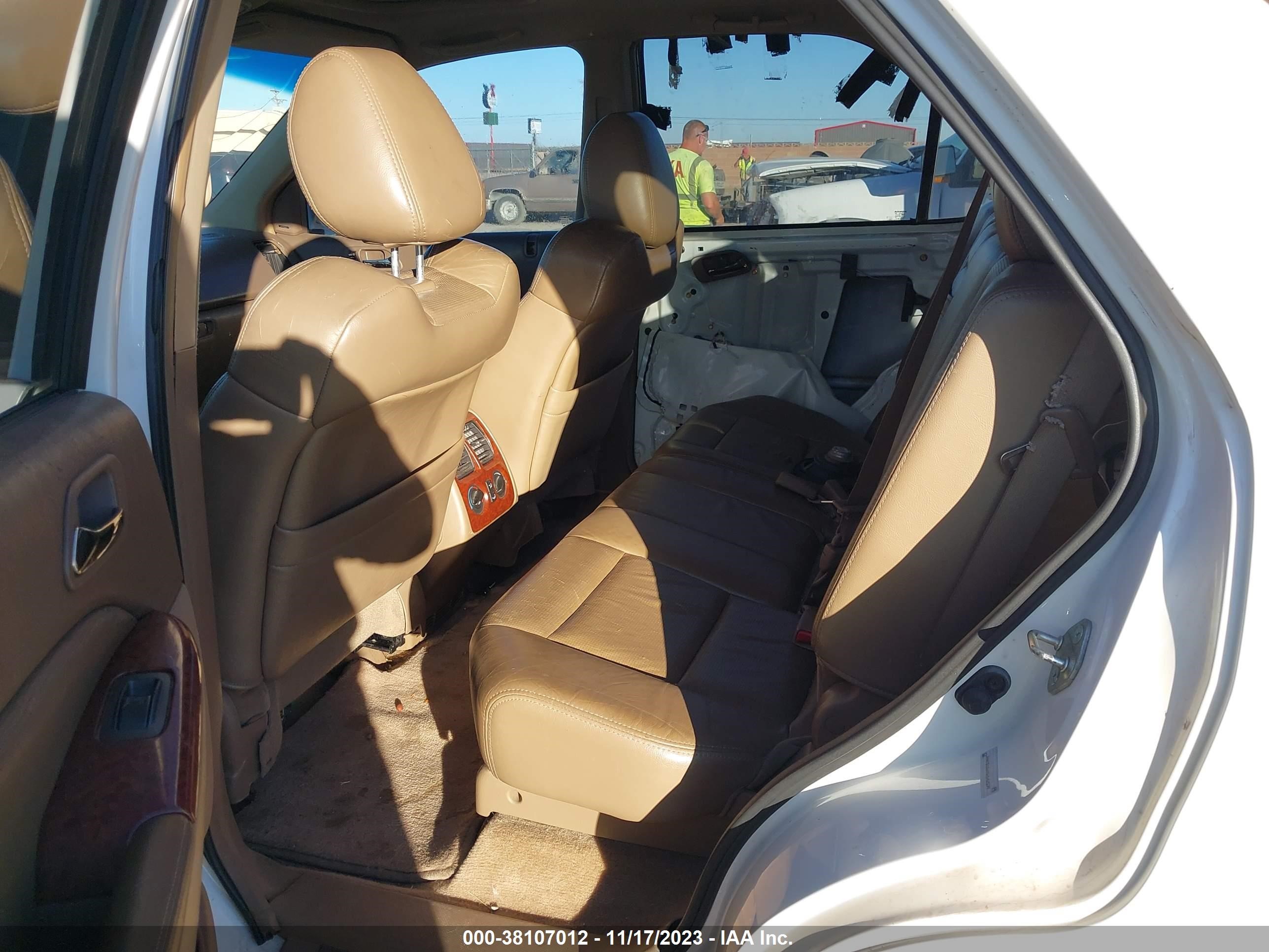 Photo 7 VIN: 2HNYD18605H542539 - ACURA MDX 