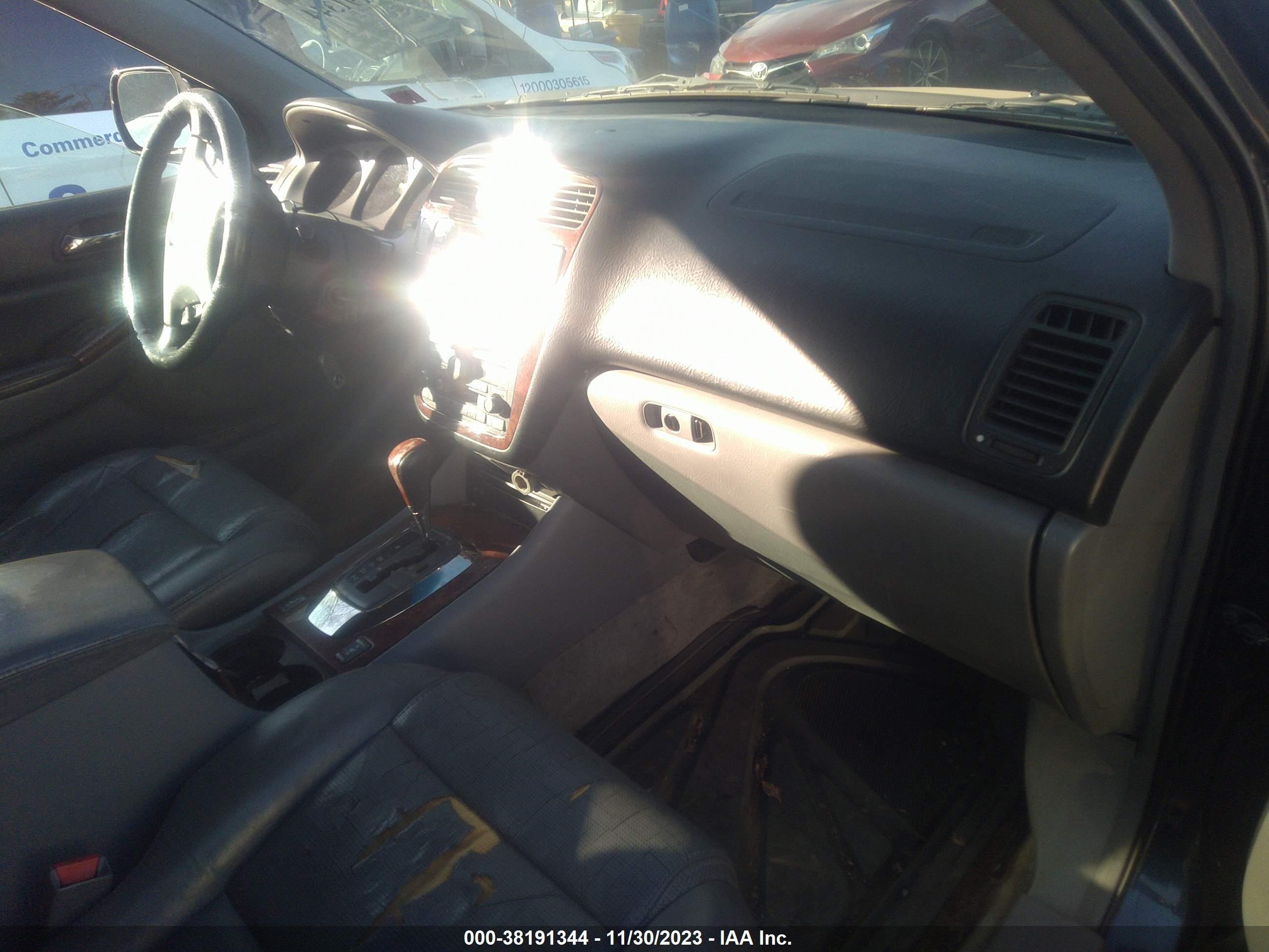 Photo 4 VIN: 2HNYD18984H551983 - ACURA MDX 