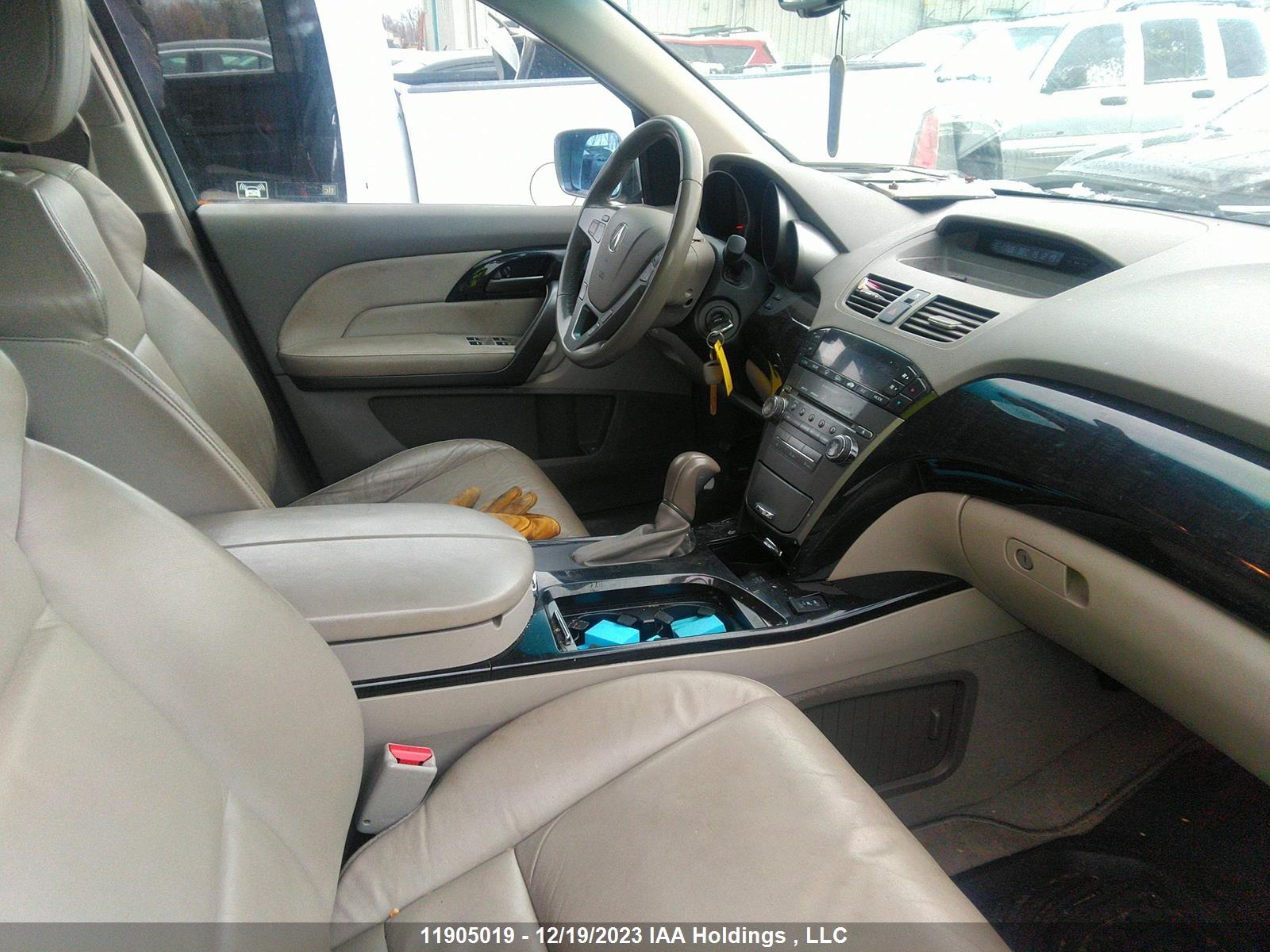 Photo 4 VIN: 2HNYD282X9H003161 - ACURA MDX 