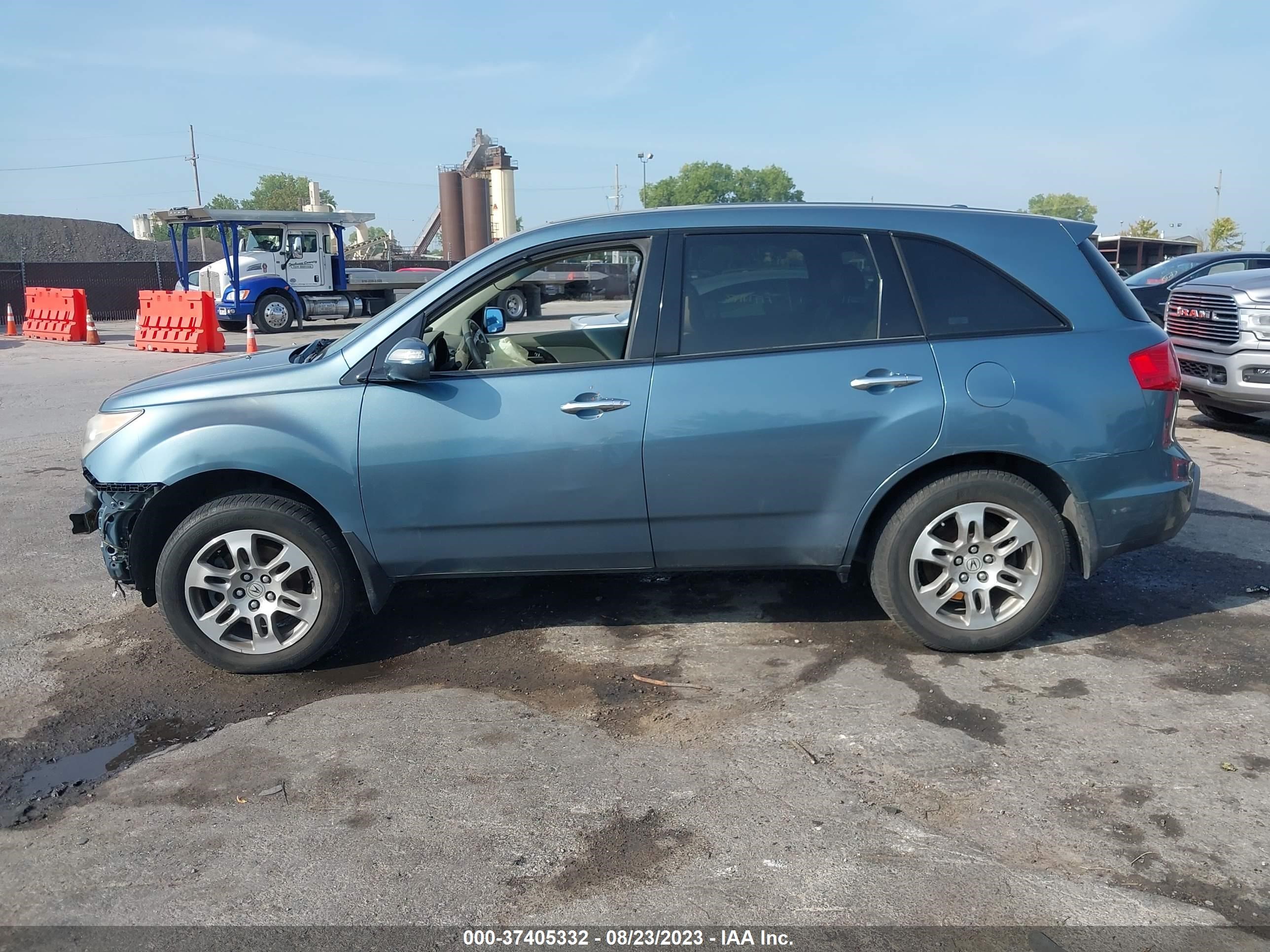 Photo 13 VIN: 2HNYD284X8H521030 - ACURA MDX 