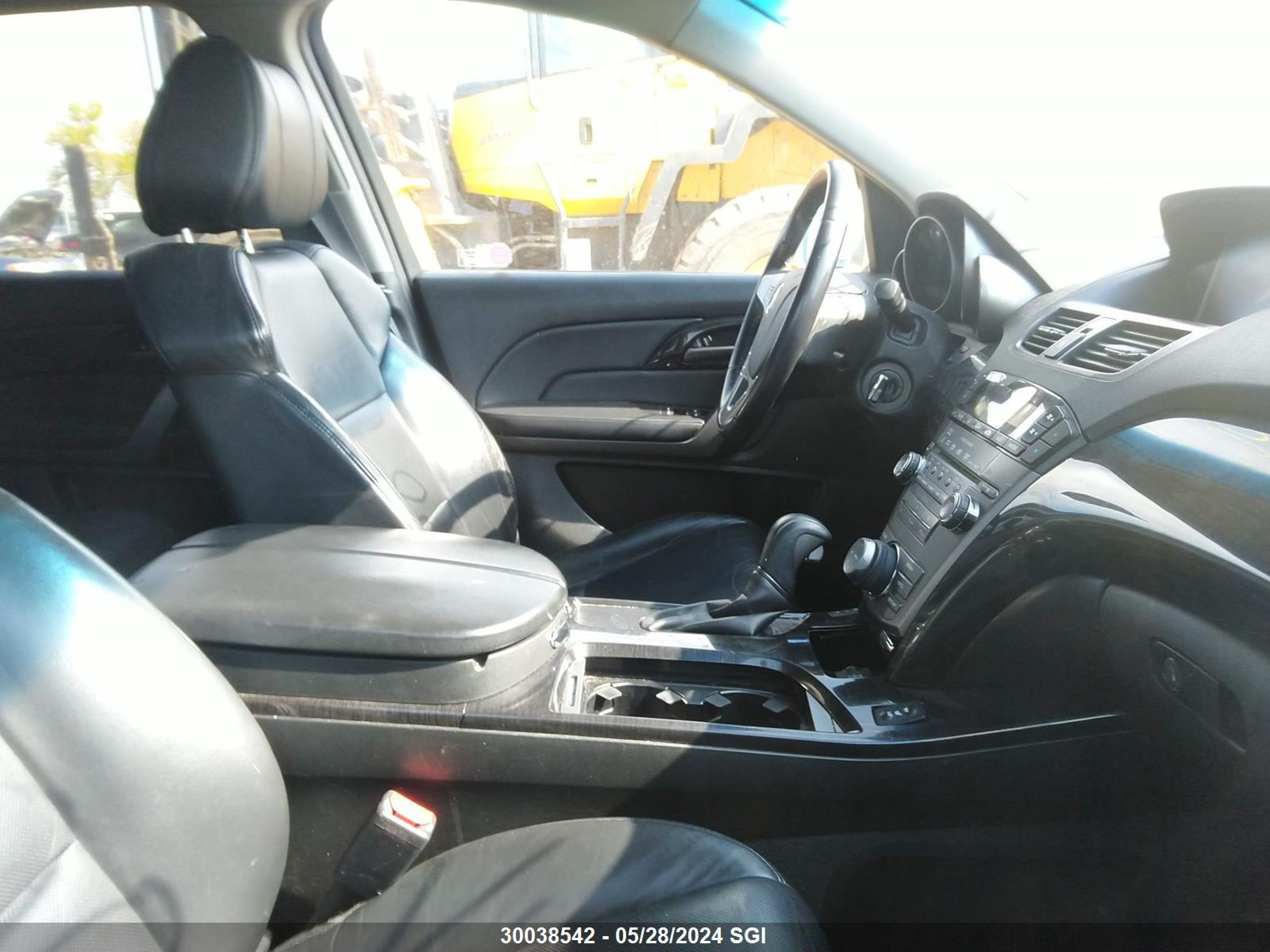 Photo 4 VIN: 2HNYD286X9H002594 - ACURA MDX 