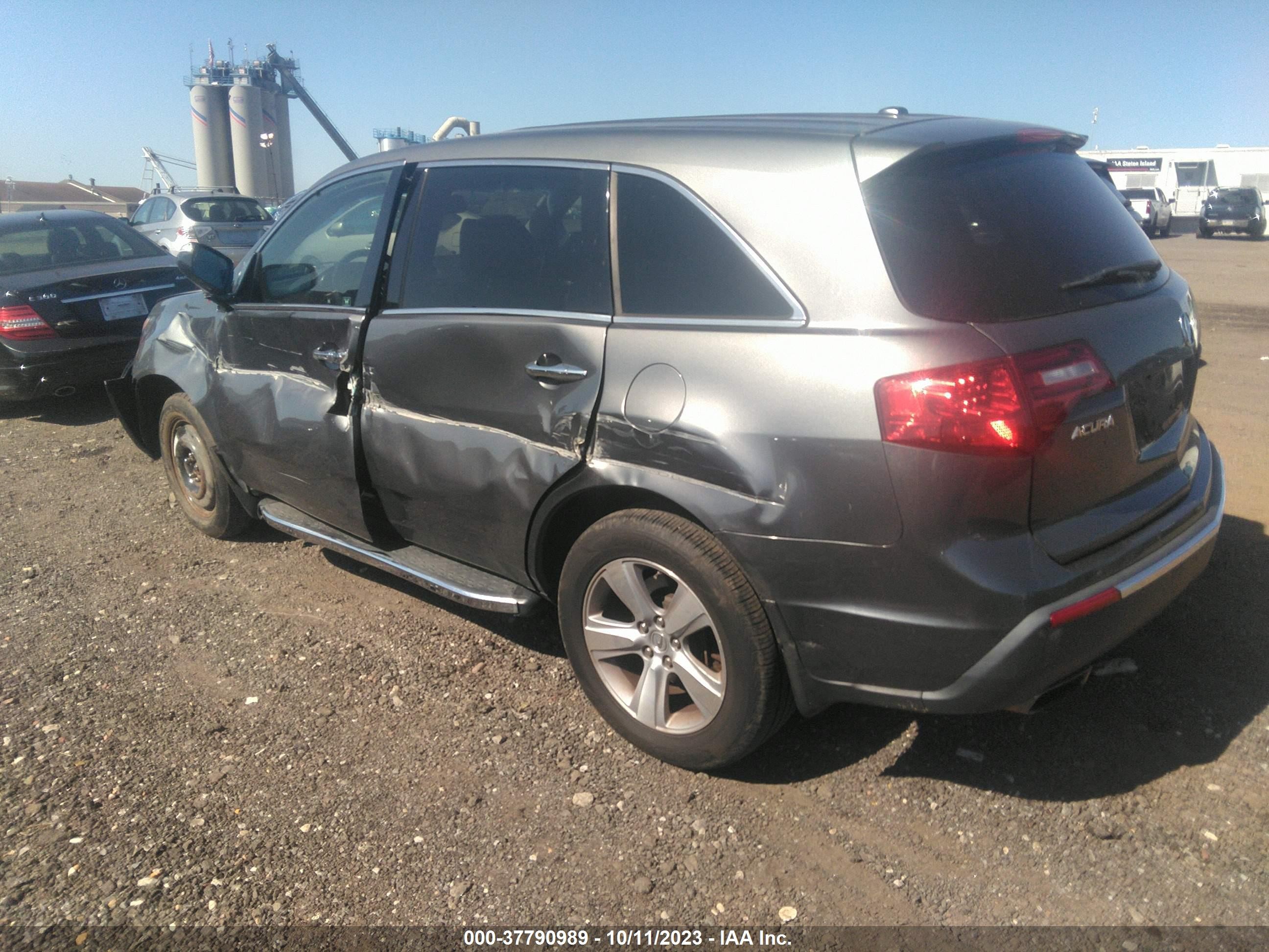 Photo 2 VIN: 2HNYD2H27AH529736 - ACURA MDX 