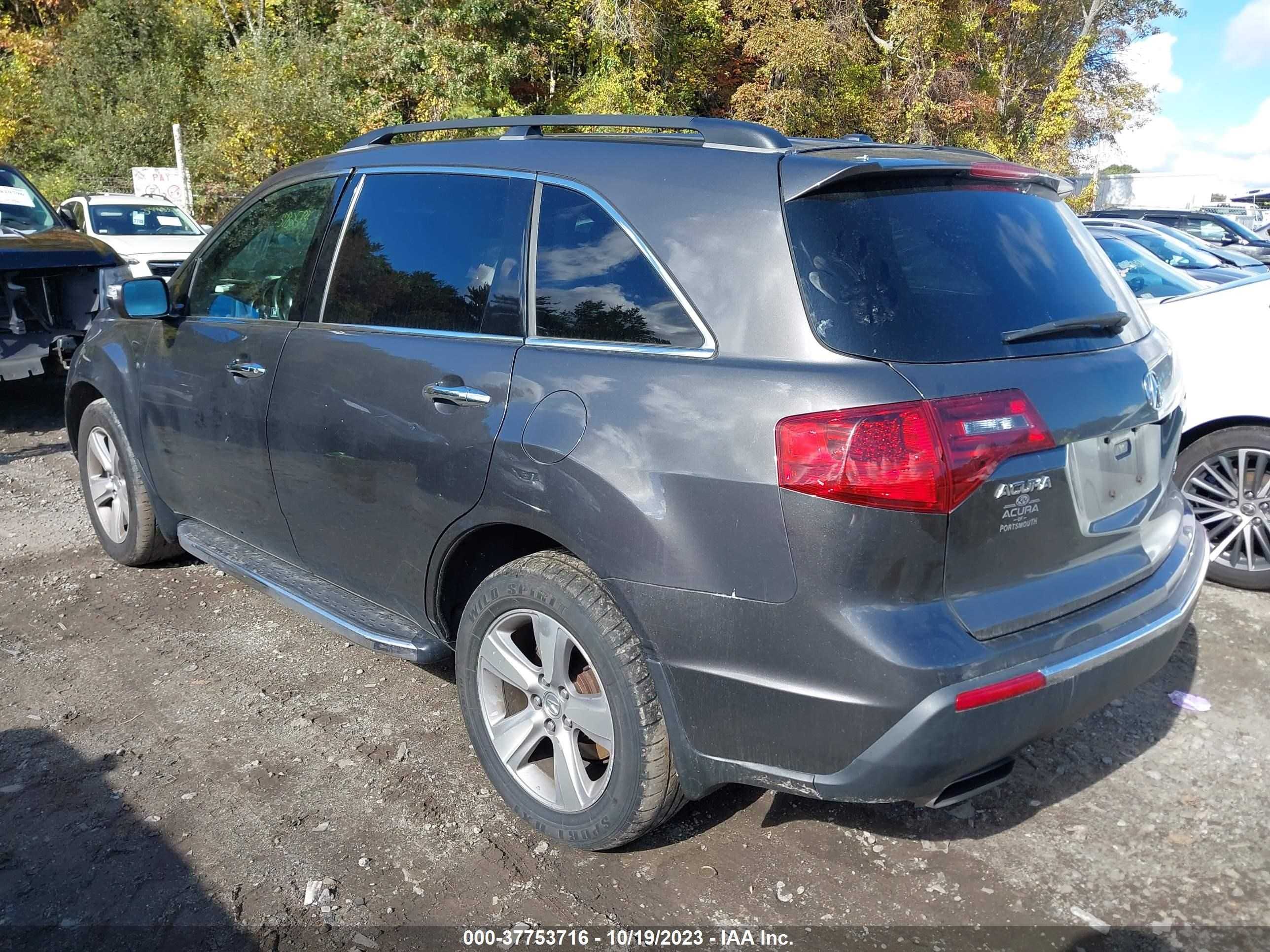 Photo 2 VIN: 2HNYD2H2XBH533295 - ACURA MDX 