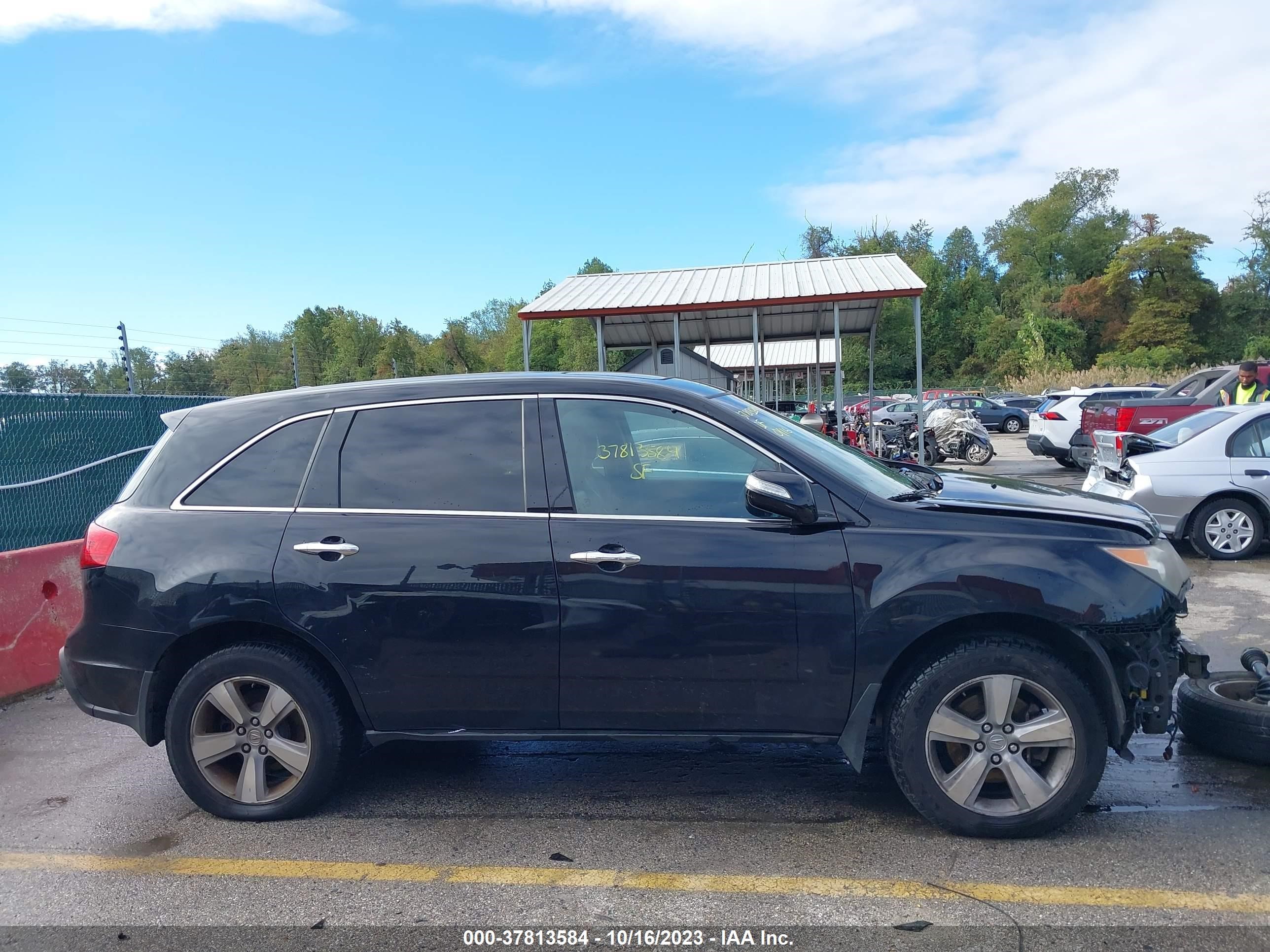 Photo 13 VIN: 2HNYD2H63BH528216 - ACURA MDX 