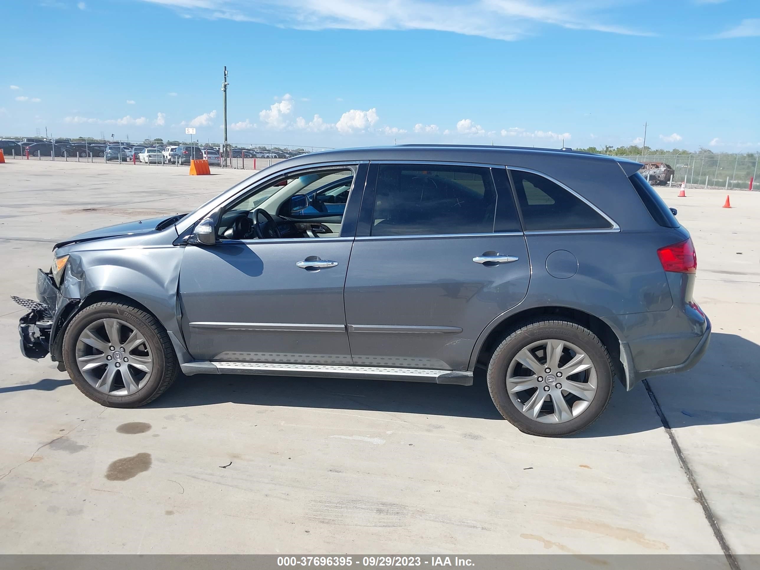 Photo 13 VIN: 2HNYD2H75AH527527 - ACURA MDX 