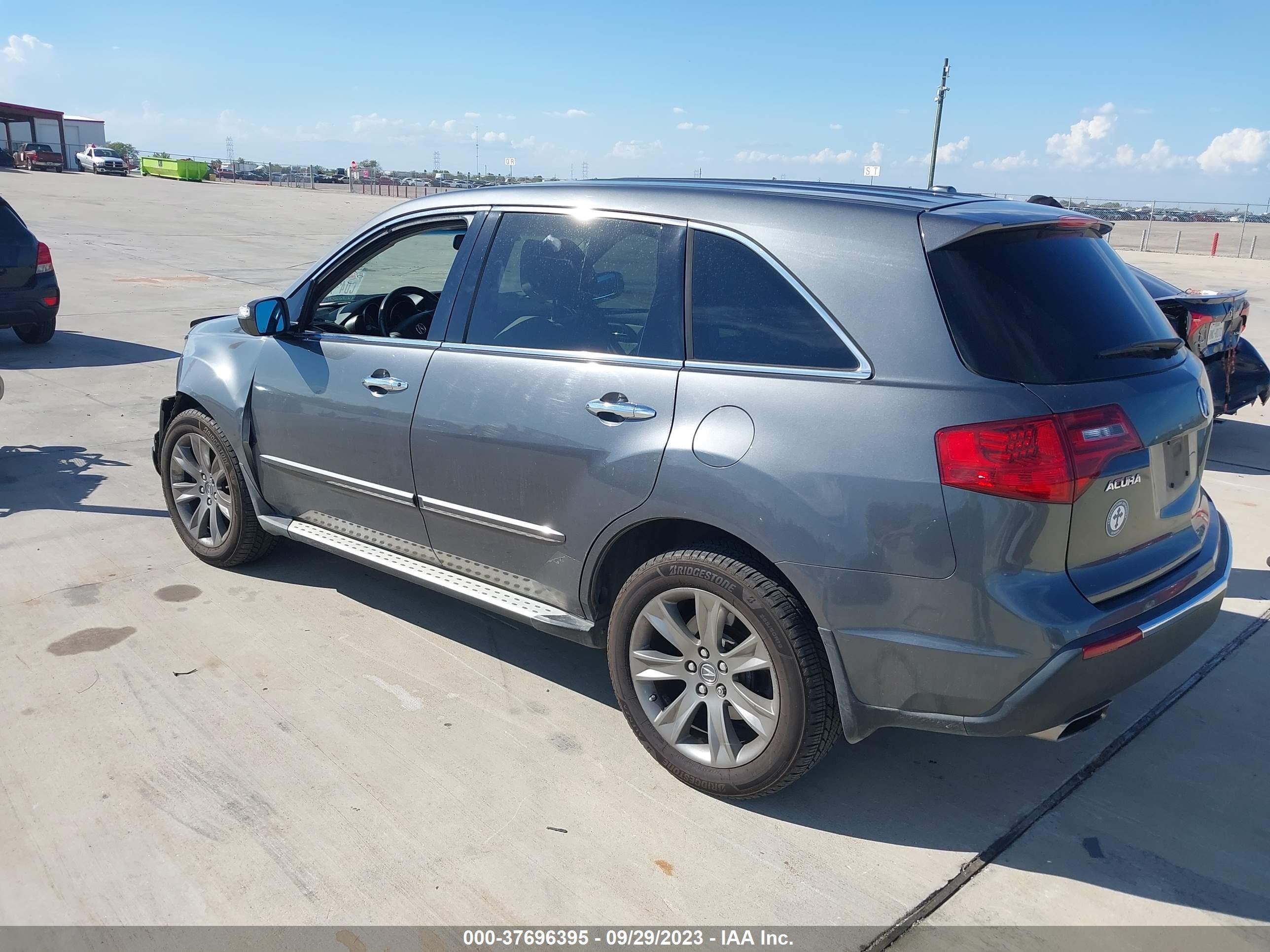 Photo 2 VIN: 2HNYD2H75AH527527 - ACURA MDX 