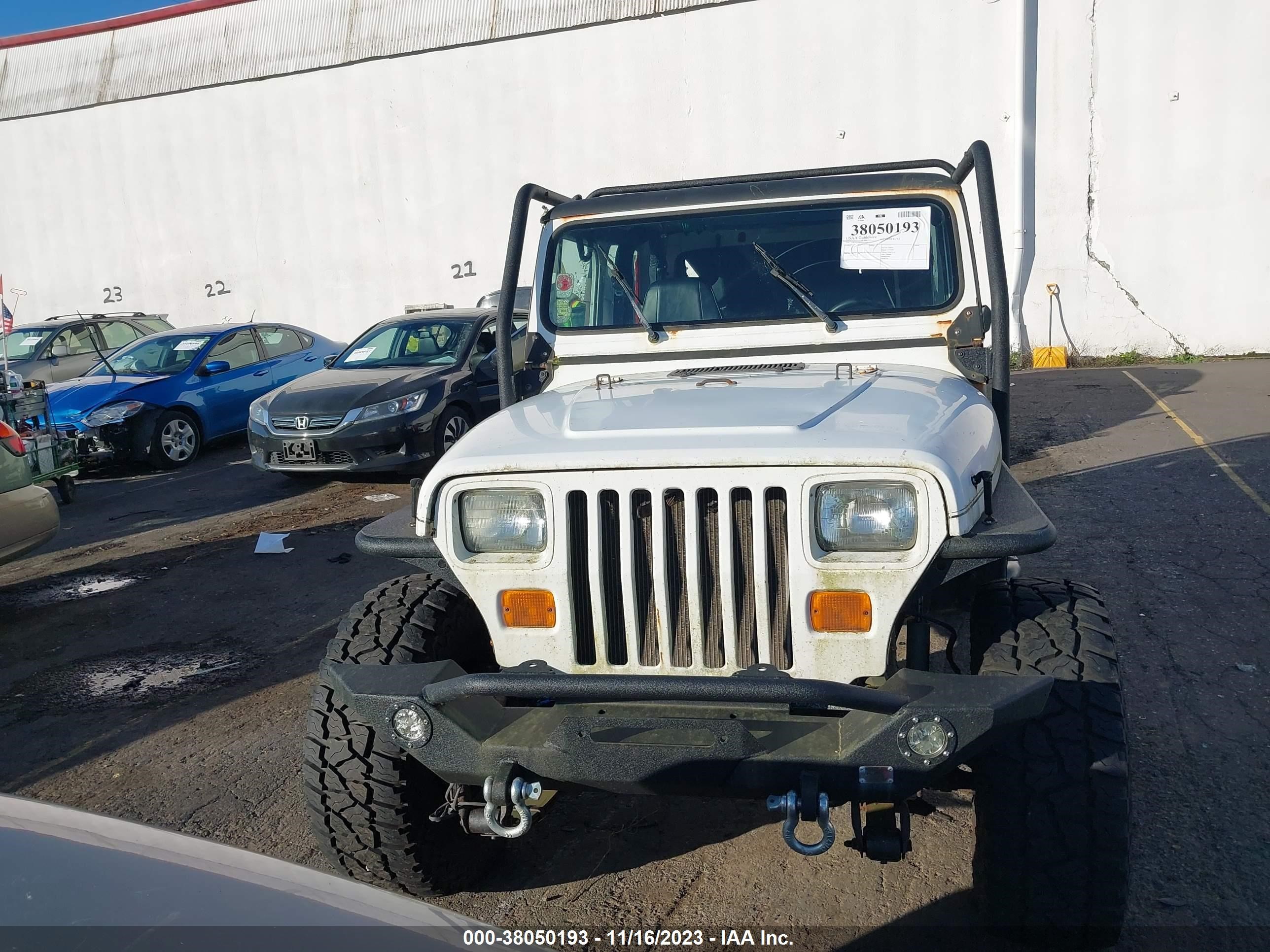 Photo 11 VIN: 2J4FY19P2NJ541923 - JEEP WRANGLER 