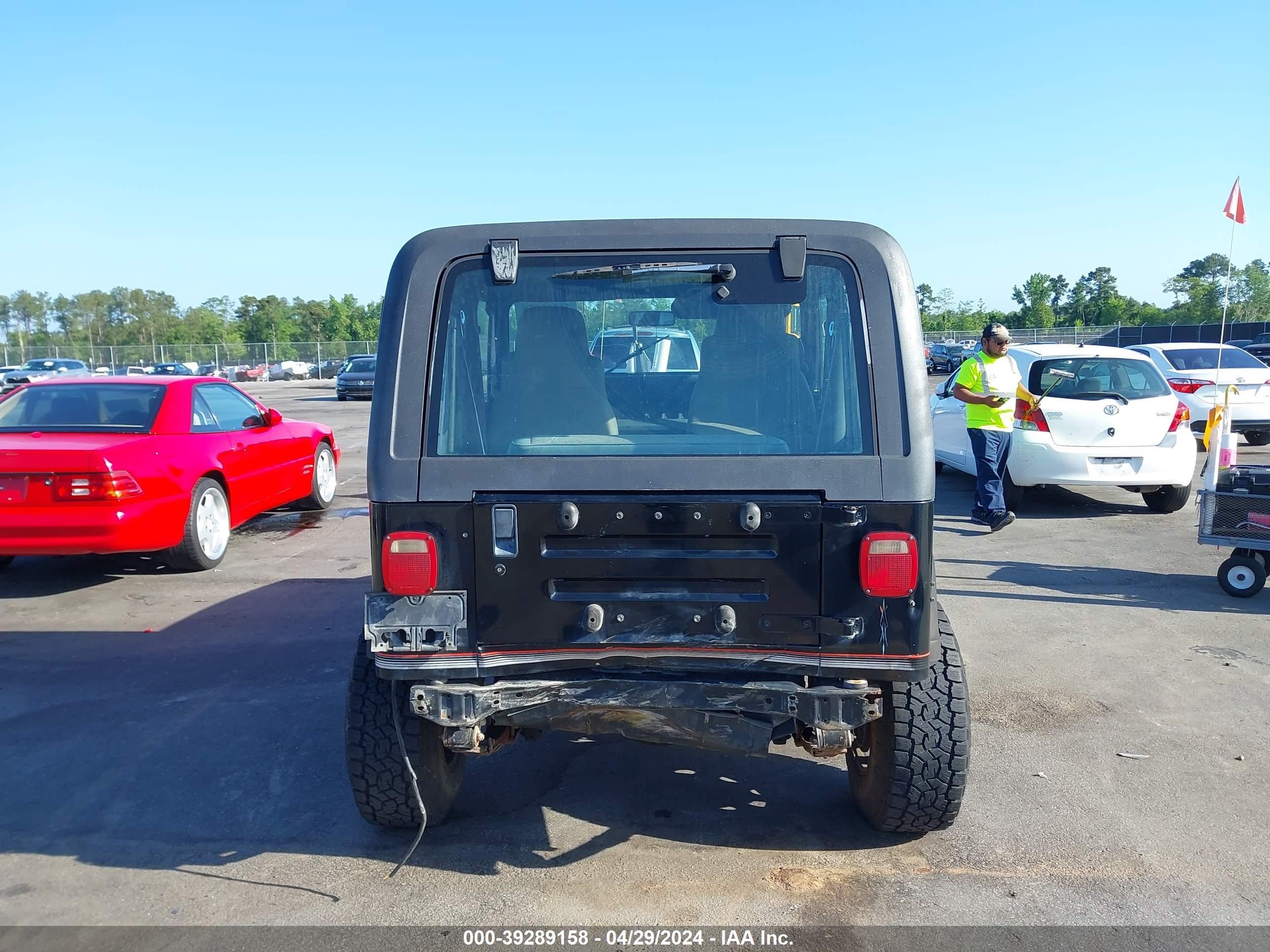 Photo 15 VIN: 2J4FY19P3NJ539209 - JEEP WRANGLER 