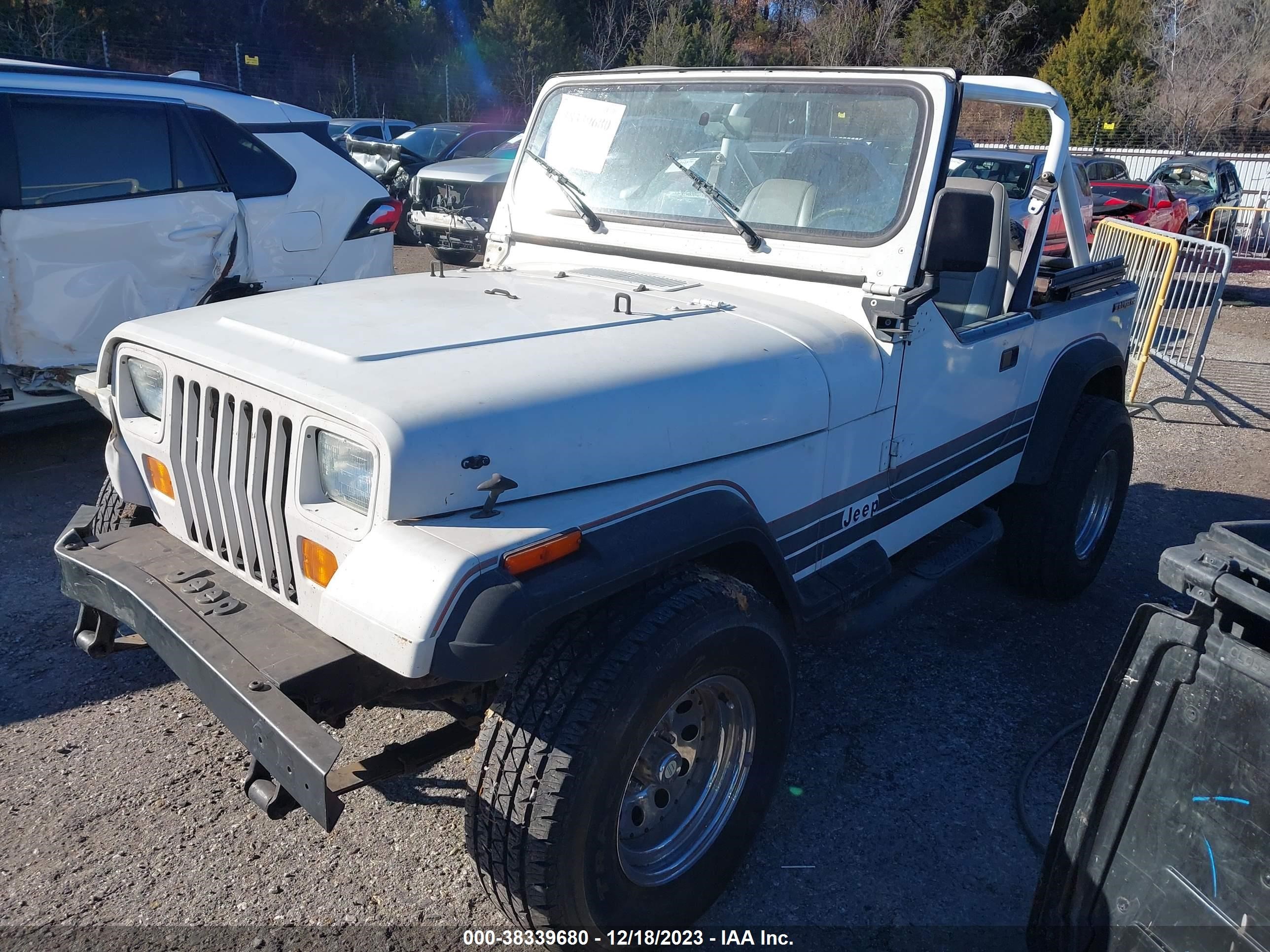 Photo 1 VIN: 2J4FY29M2KJ109517 - JEEP WRANGLER 