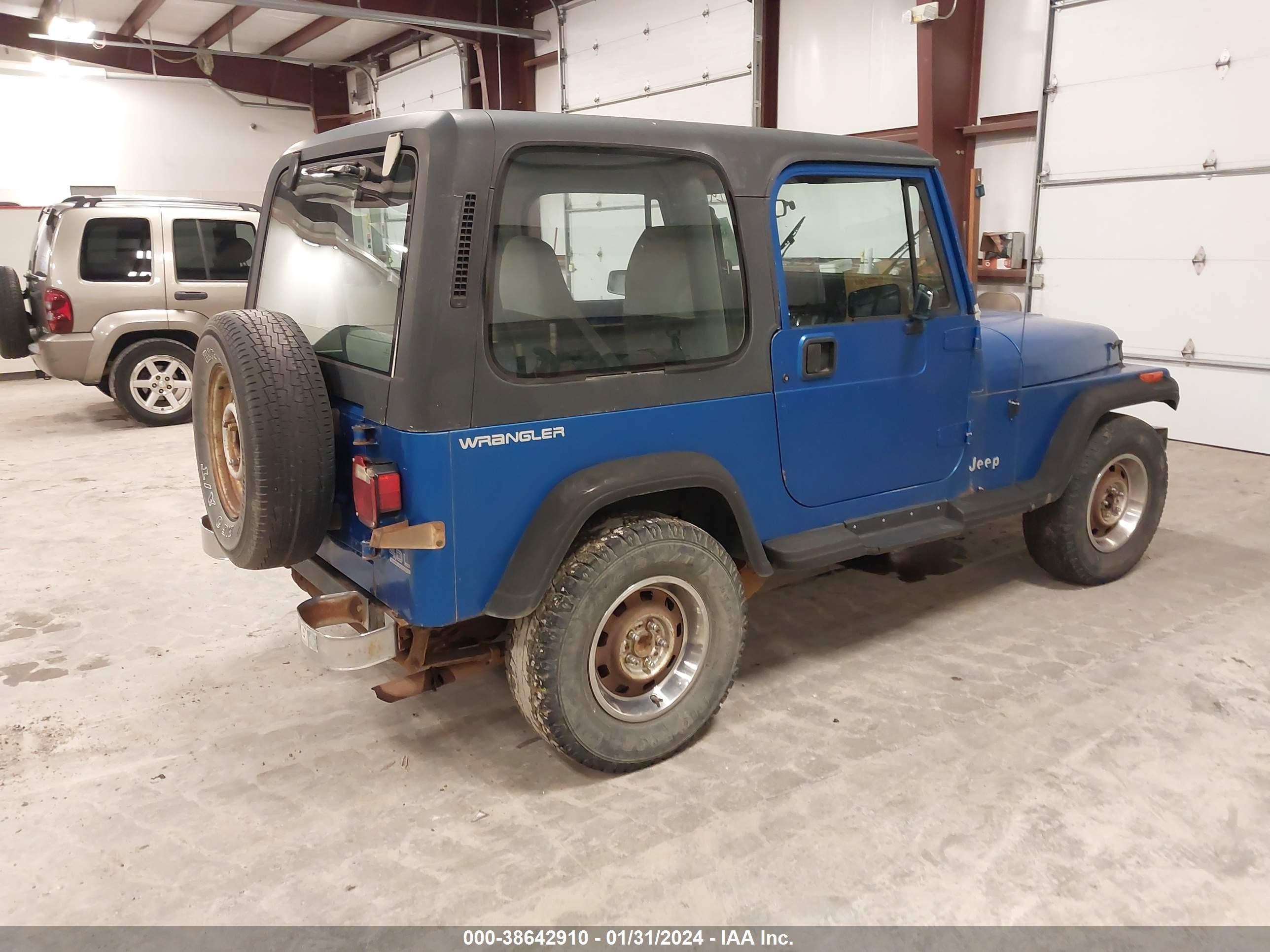 Photo 3 VIN: 2J4FY29S1NJ521737 - JEEP WRANGLER 