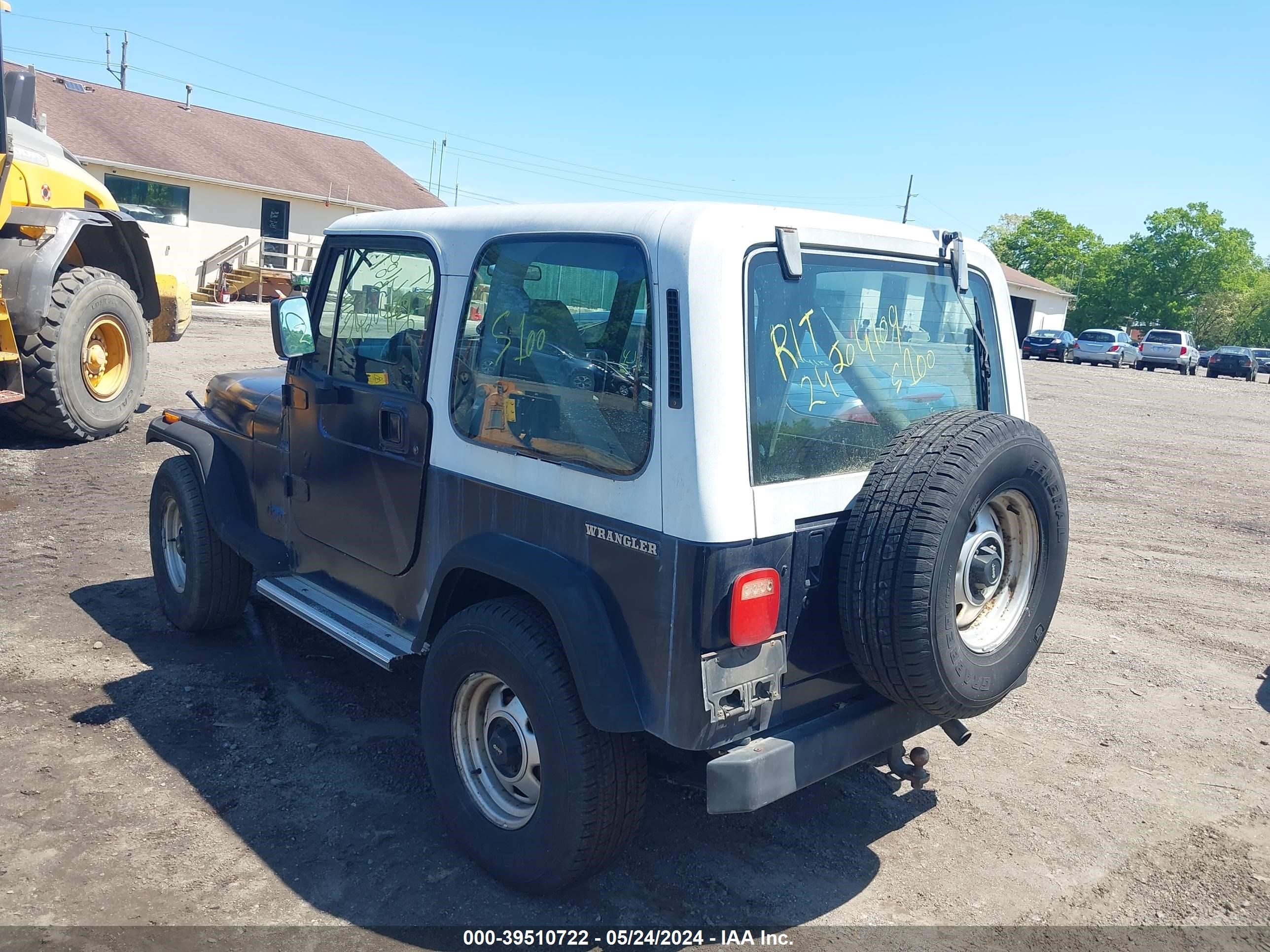 Photo 2 VIN: 2J4FY29T3LJ530736 - JEEP WRANGLER 