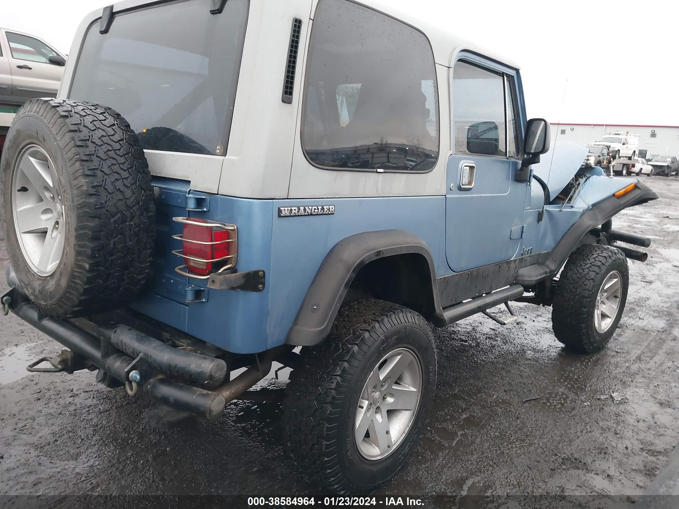 Photo 3 VIN: 2J4FY29T6KJ133391 - JEEP WRANGLER 