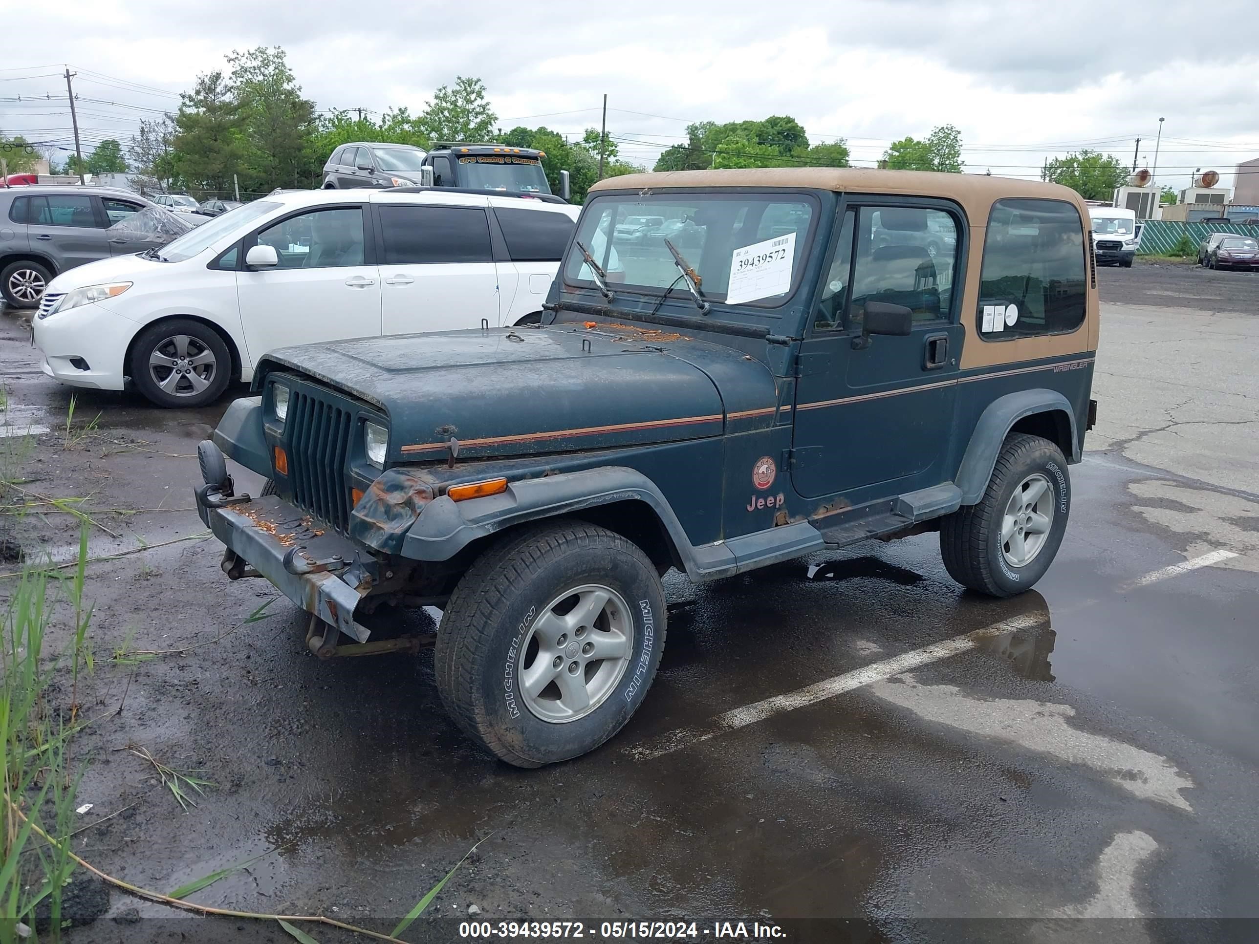 Photo 1 VIN: 2J4FY49S0NJ538606 - JEEP WRANGLER 