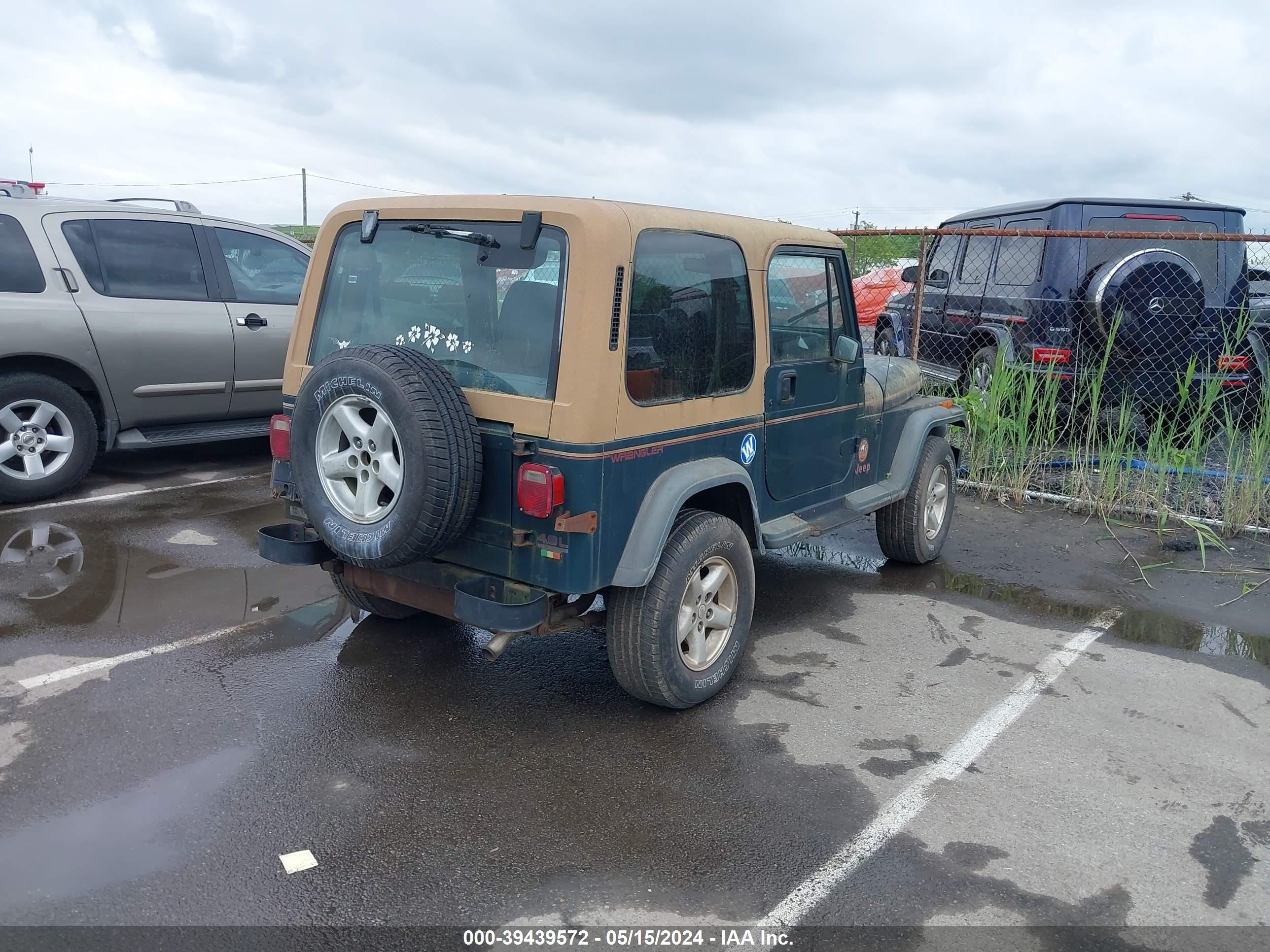 Photo 3 VIN: 2J4FY49S0NJ538606 - JEEP WRANGLER 