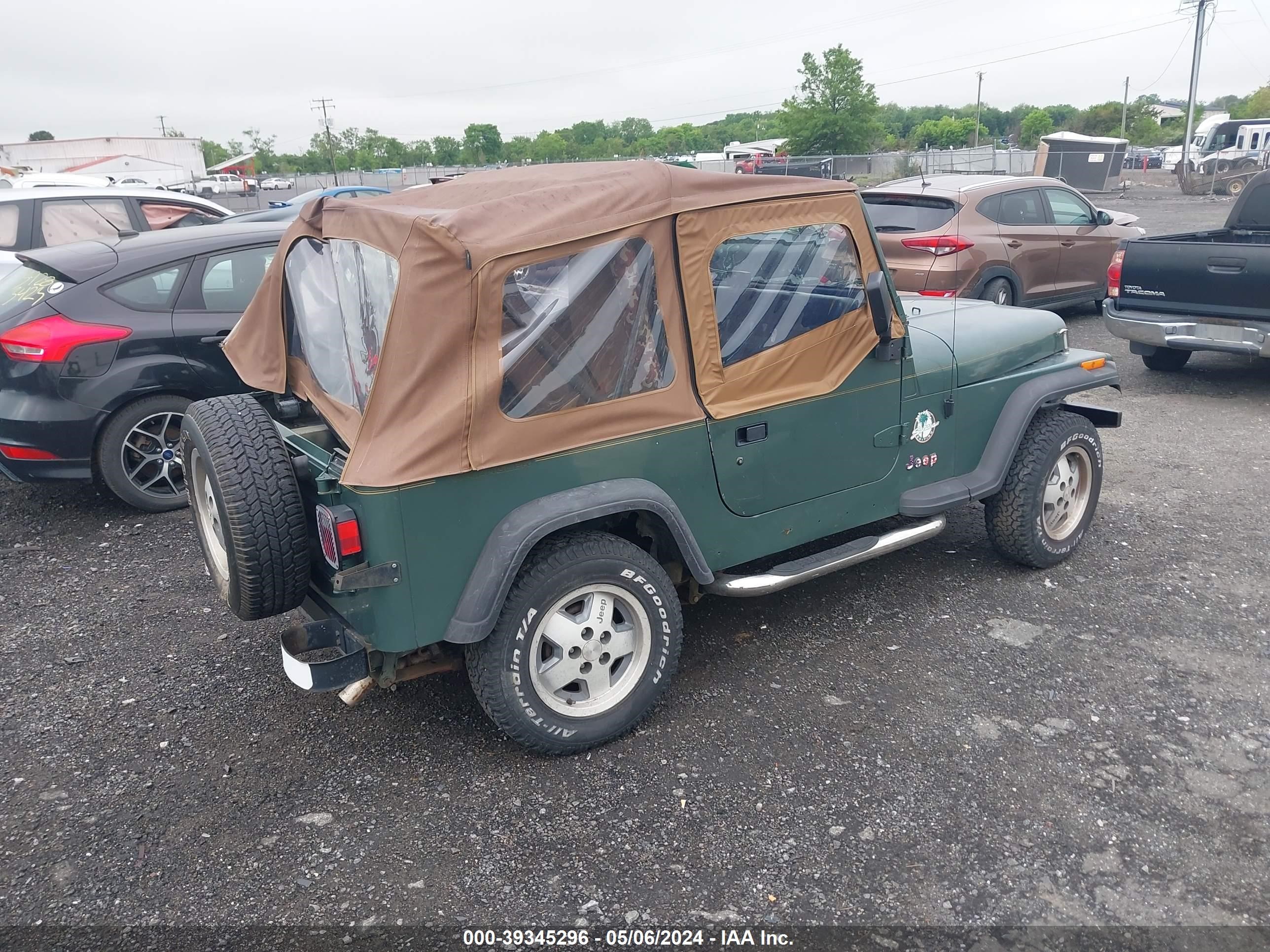 Photo 3 VIN: 2J4FY49S2NJ536744 - JEEP WRANGLER 