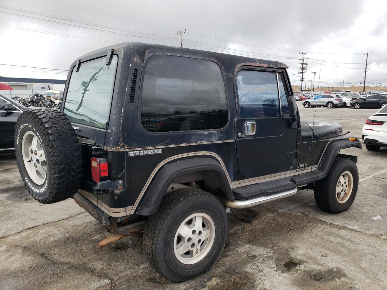 Photo 2 VIN: 2J4FY59M8KJ106431 - JEEP WRANGLER 