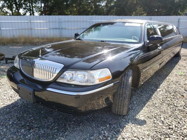 Photo 1 VIN: 2L1FL8JW0AX613819 - LINCOLN TOWN CAR E 