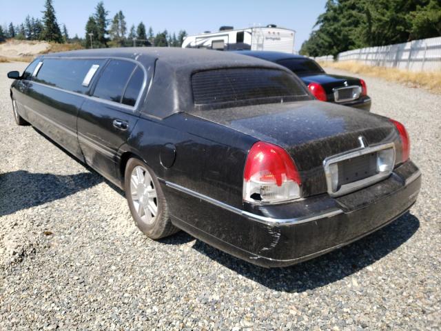 Photo 2 VIN: 2L1FL8JW7AX613820 - LINCOLN TOWN CAR E 