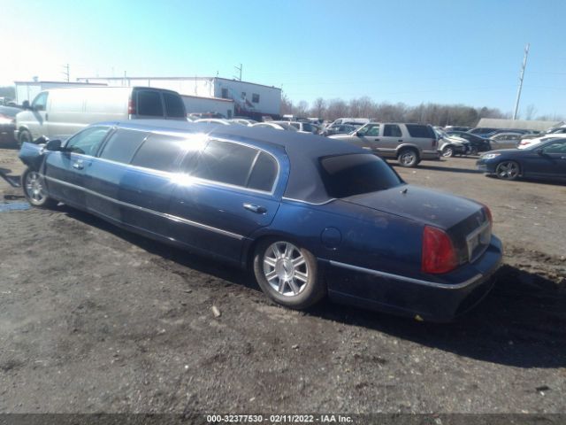 Photo 2 VIN: 2L1FL8JW9BX758388 - LINCOLN TOWN CAR 