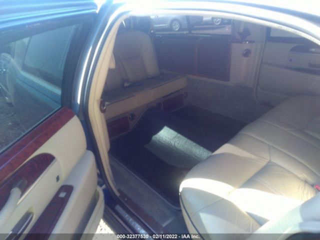 Photo 7 VIN: 2L1FL8JW9BX758388 - LINCOLN TOWN CAR 