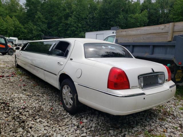 Photo 1 VIN: 2L1FM88W98X659548 - LINCOLN TOWN CAR E 