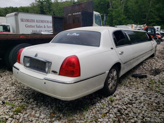 Photo 2 VIN: 2L1FM88W98X659548 - LINCOLN TOWN CAR E 