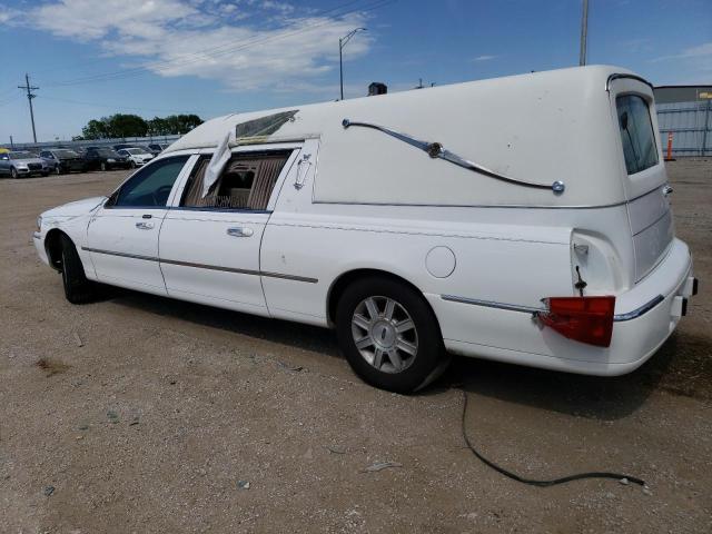 Photo 1 VIN: 2LJFM88W09X605749 - LINCOLN TOWNCAR 